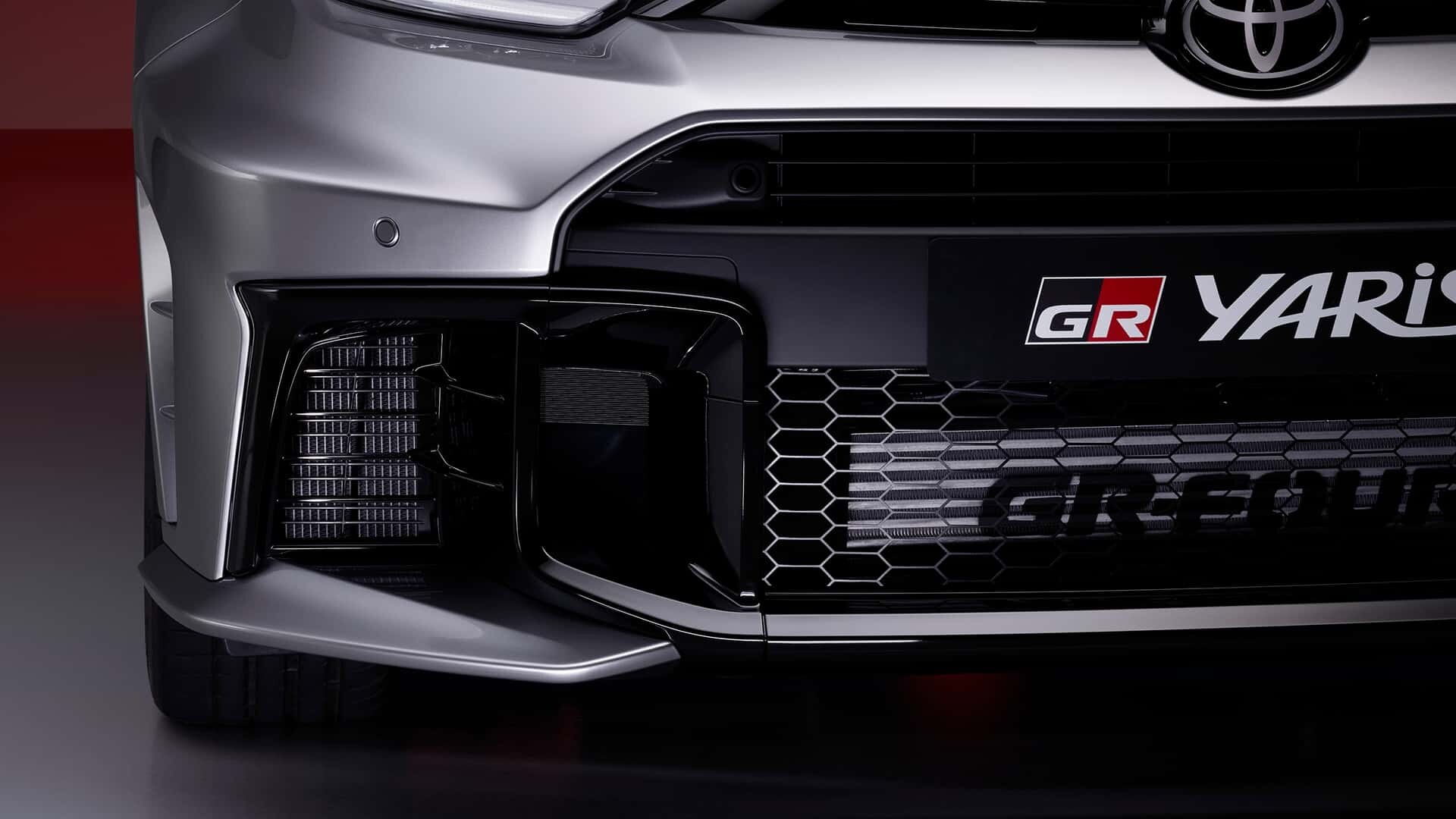 Toyota GR Yaris 2024: rahlo prenovljen in tokrat s kar 300 konji