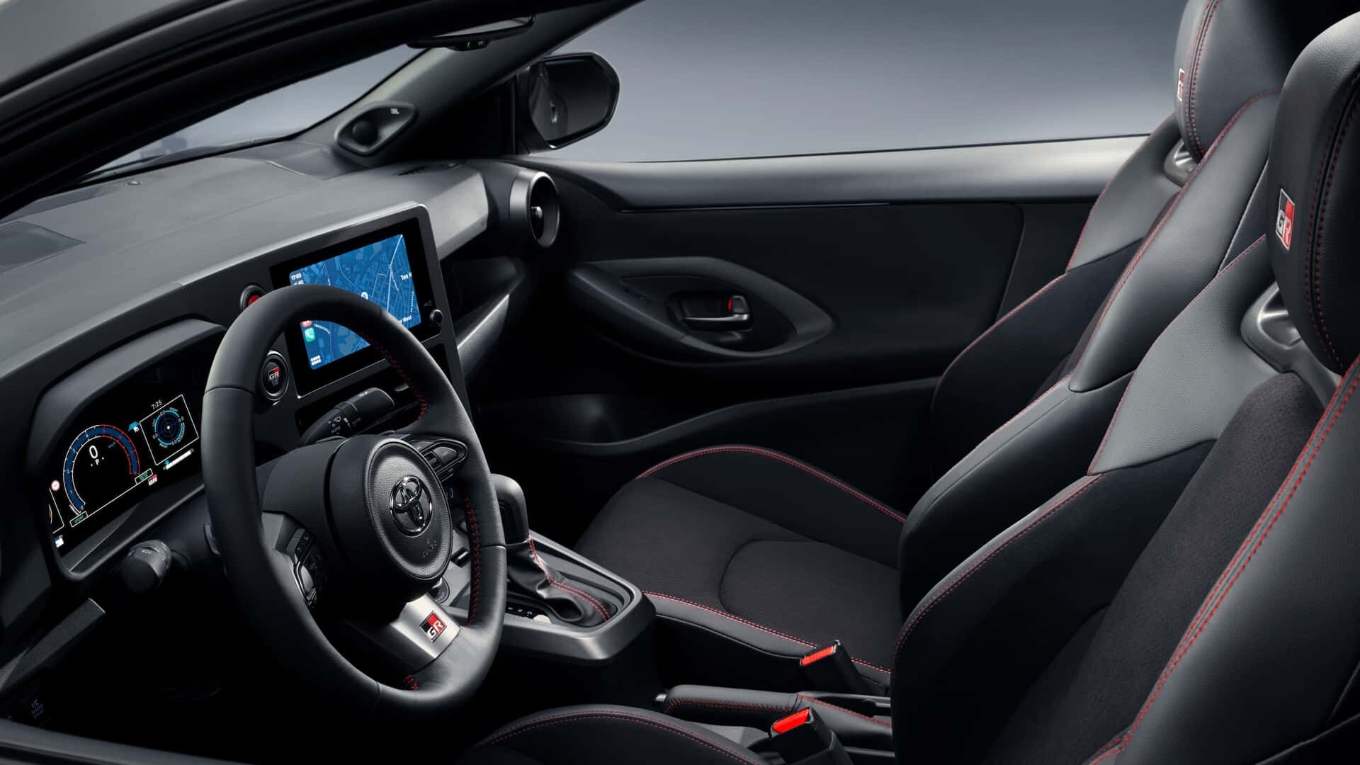 Toyota GR Yaris 2024: rahlo prenovljen in tokrat s kar 300 konji