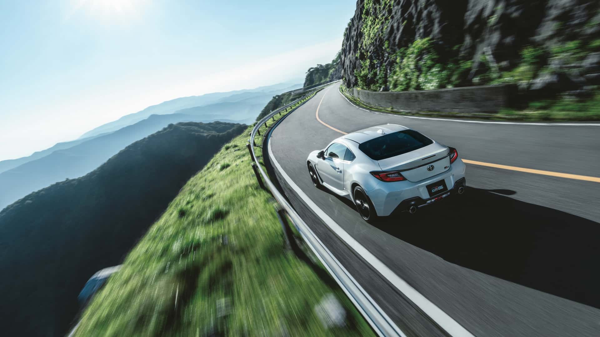 Toyota GR86 2025: več športnosti z izjemno posebno edicijo