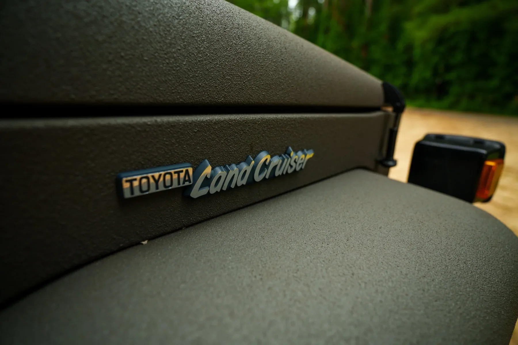Toyota Land Cruiser FJ40 “Project Texan”: Raptor-zelena ikona, ki diha po 5,7-litrskem V8-ju