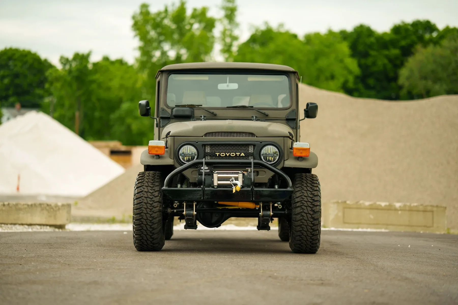 Toyota Land Cruiser FJ40 “Project Texan”: Raptor-zelena ikona, ki diha po 5,7-litrskem V8-ju