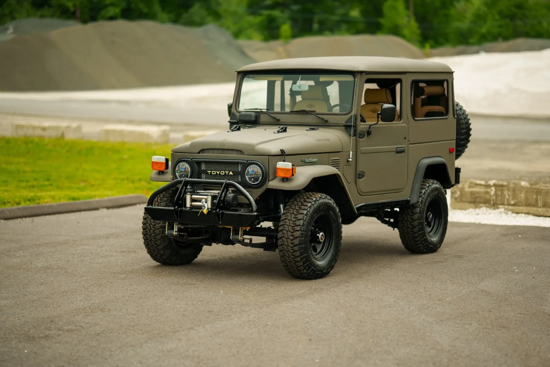 Toyota Land Cruiser FJ40 “Project Texan”: Raptor-zelena ikona, ki diha po 5,7-litrskem V8-ju
