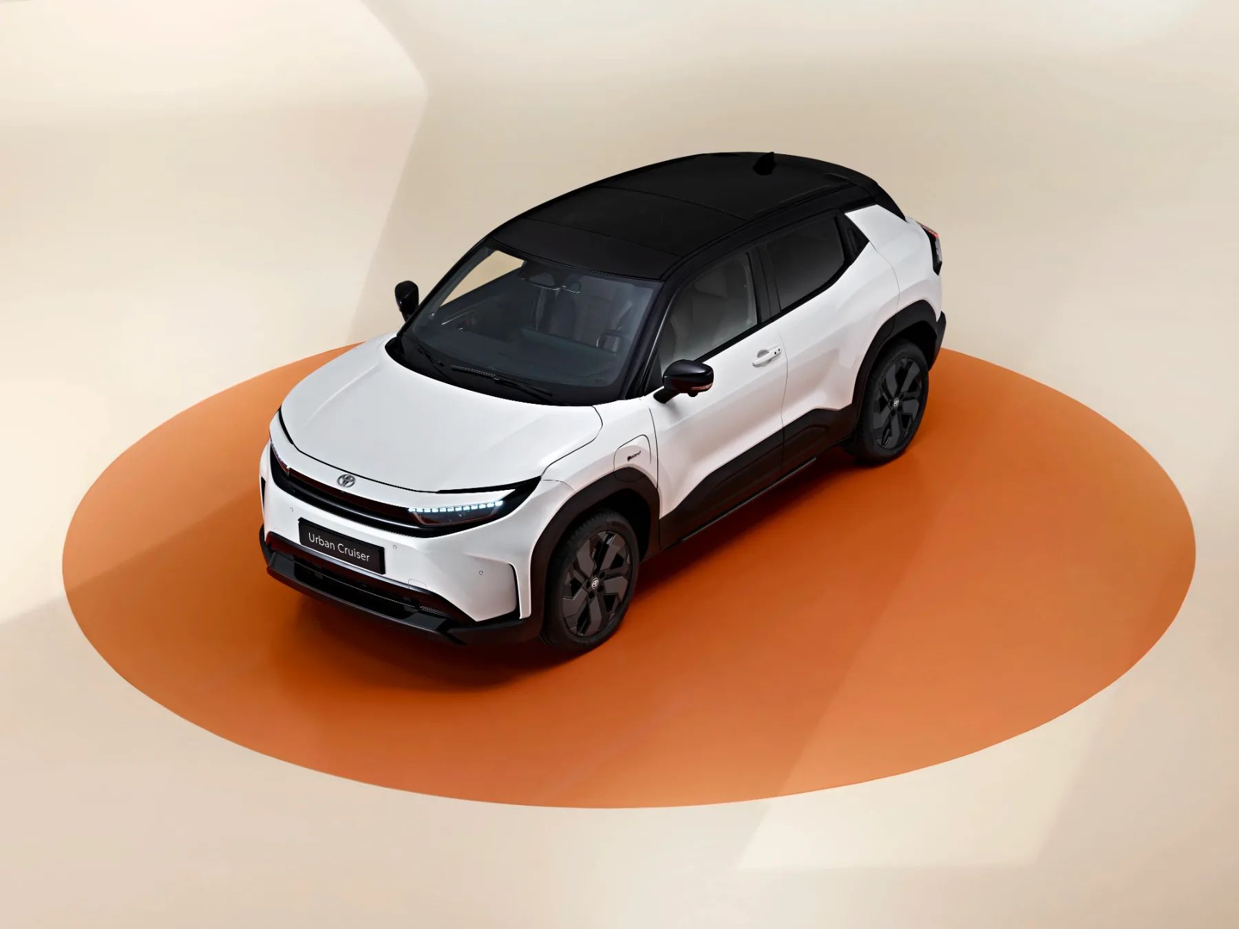 Toyota Urban Cruiser 2025 – novi mali električni SUV za mestne ulice in podeželje