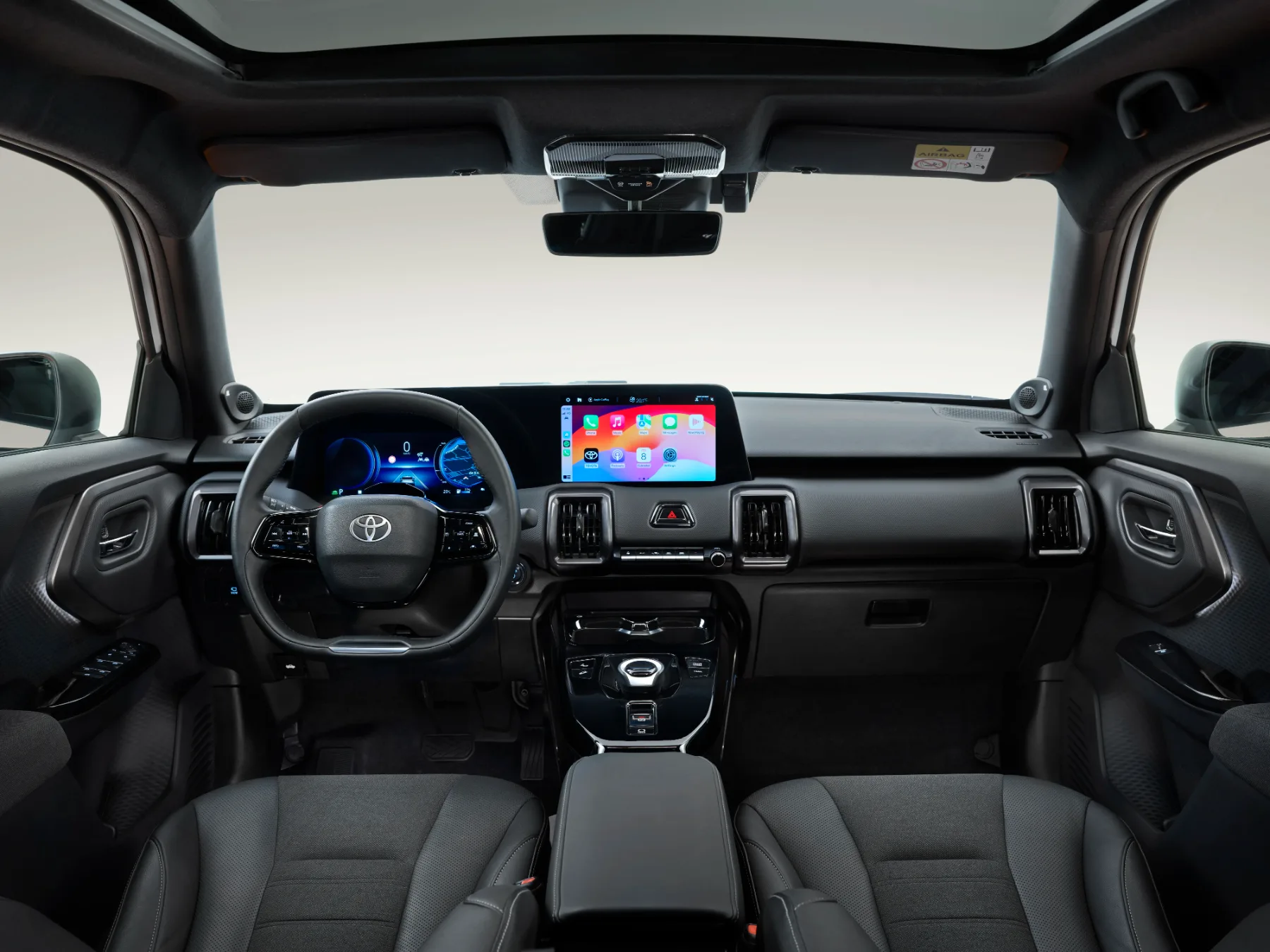 Toyota Urban Cruiser 2025 – novi mali električni SUV za mestne ulice in podeželje