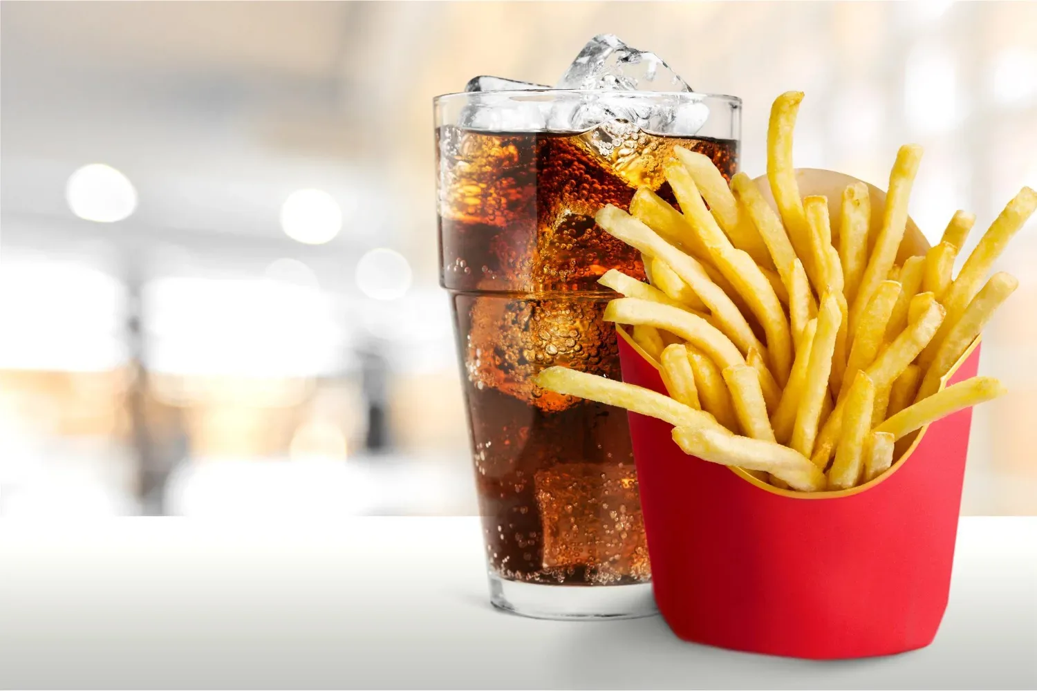 Trik za hrustljav pomfri kot iz McDonald’s-a: prelijte ga s tem in okus bo noro dober