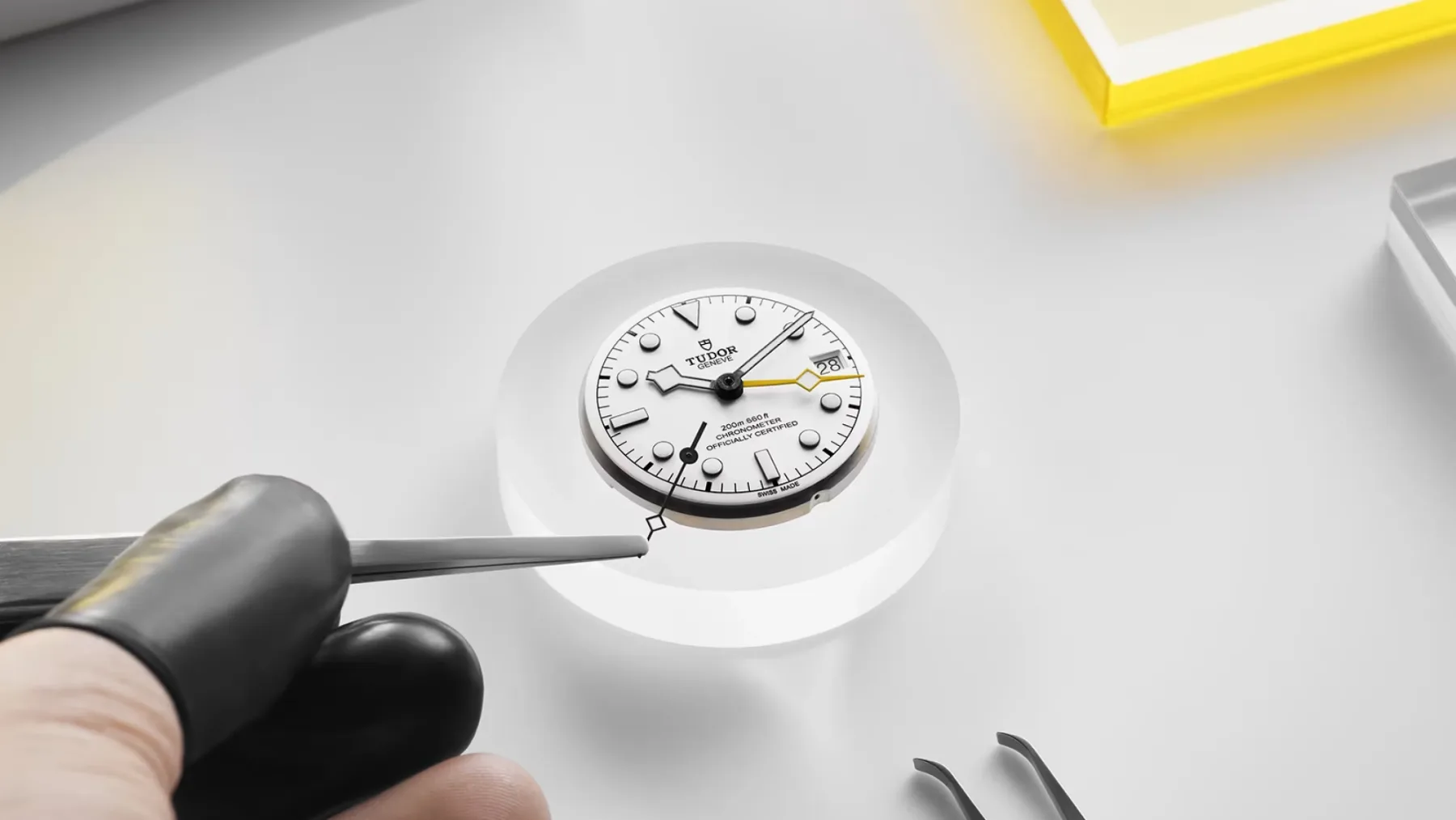 Tudor Black Bay Pro “Polar” 2025: Bela dialka, ki je (končno) obarvala svet GMT ur