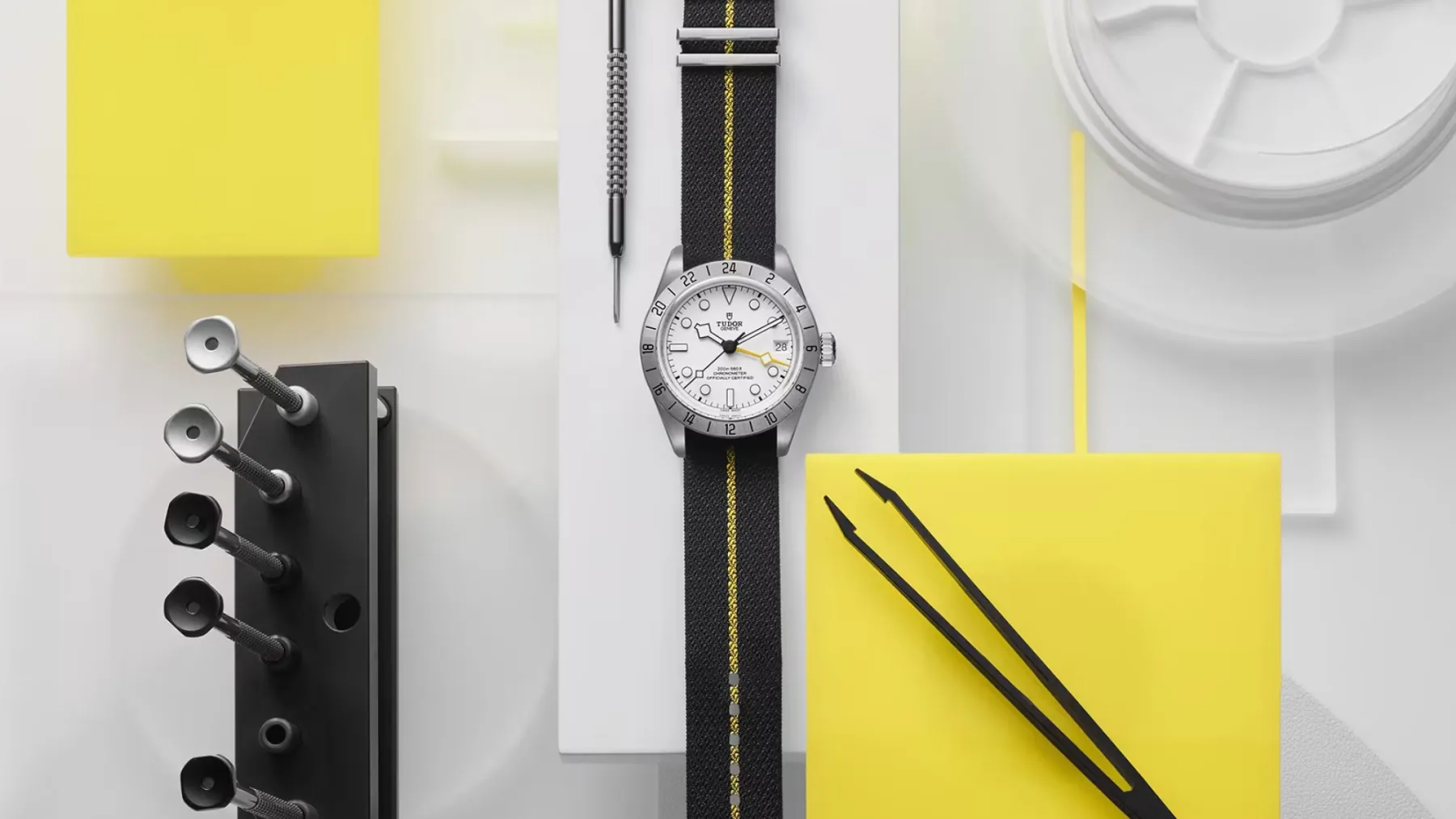 Tudor Black Bay Pro “Polar” 2025: Bela dialka, ki je (končno) obarvala svet GMT ur