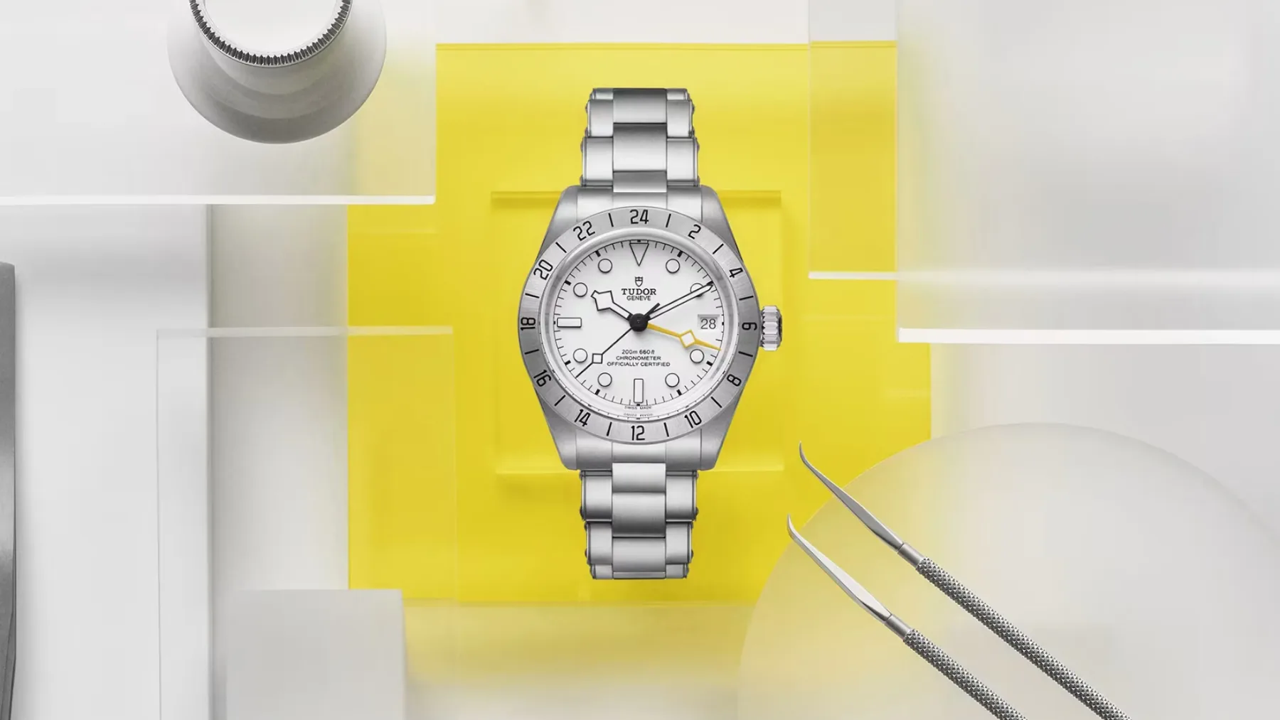Tudor Black Bay Pro “Polar” 2025: Bela dialka, ki je (končno) obarvala svet GMT ur