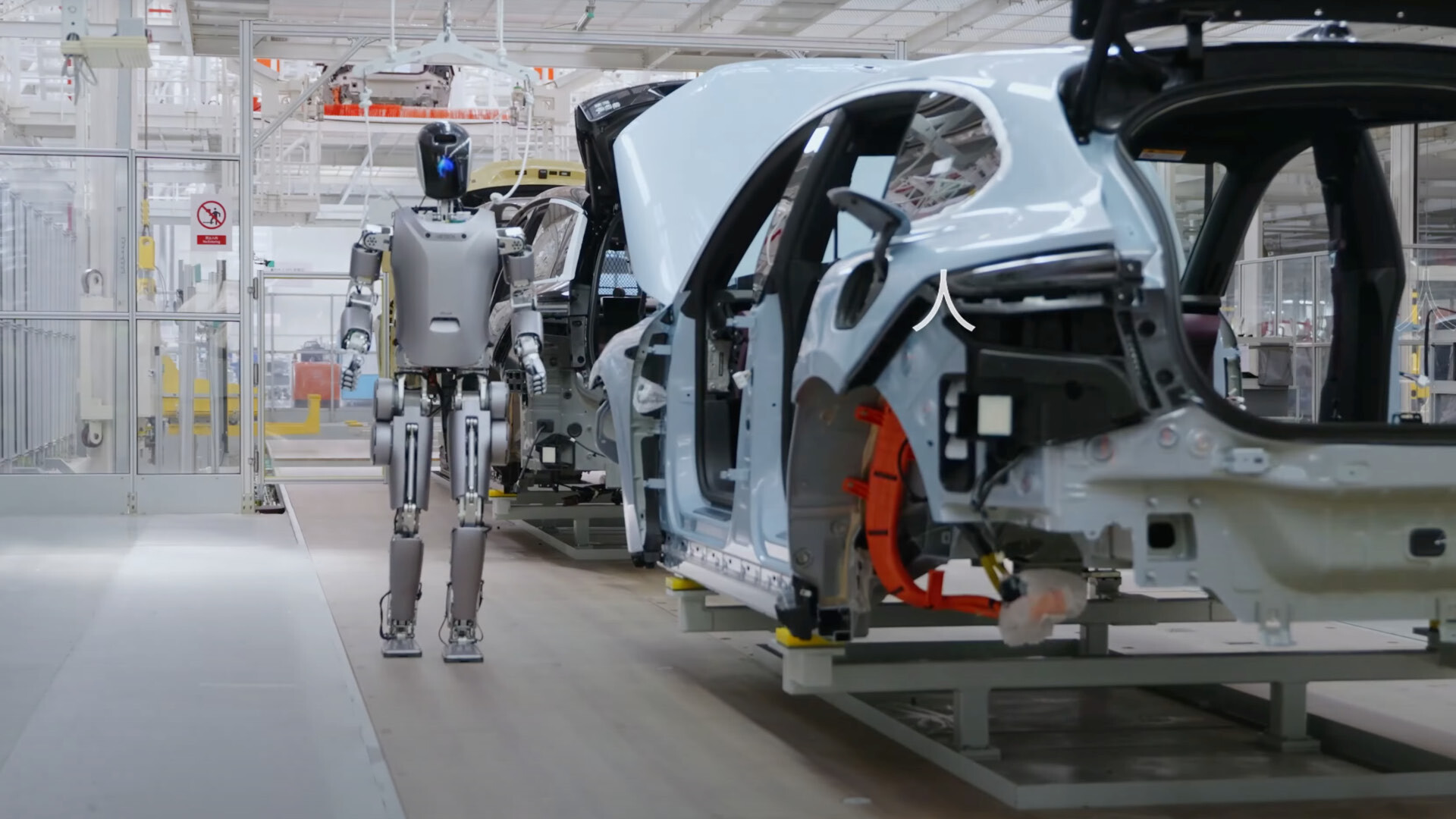 Tvoje delo bo kmalu delal robot: prihodnost proizvodnje v avtoindustriji so humanoidni roboti