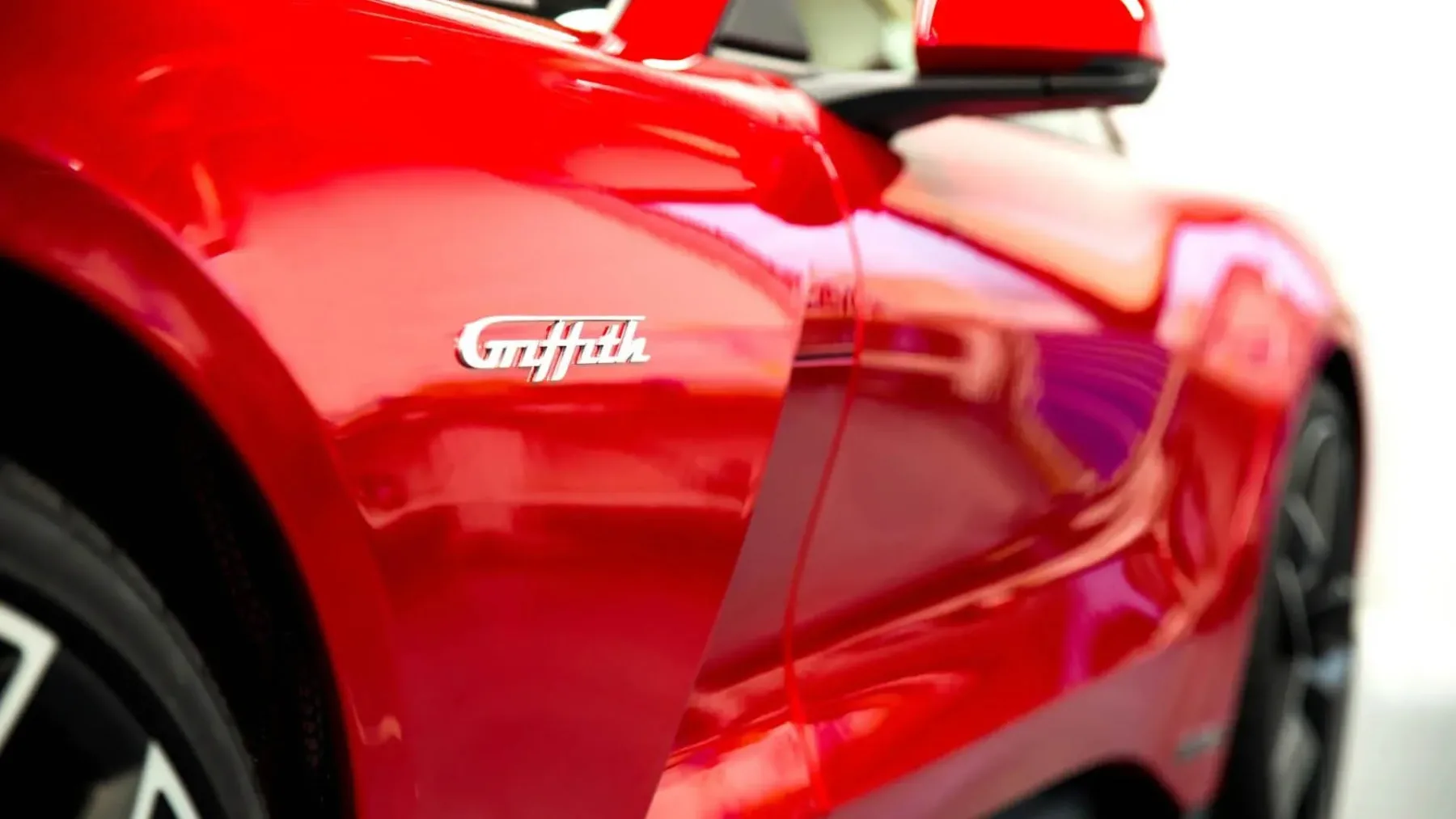 TVR Griffith: vrnitev britanske ikone z električnim obrtnim momentom