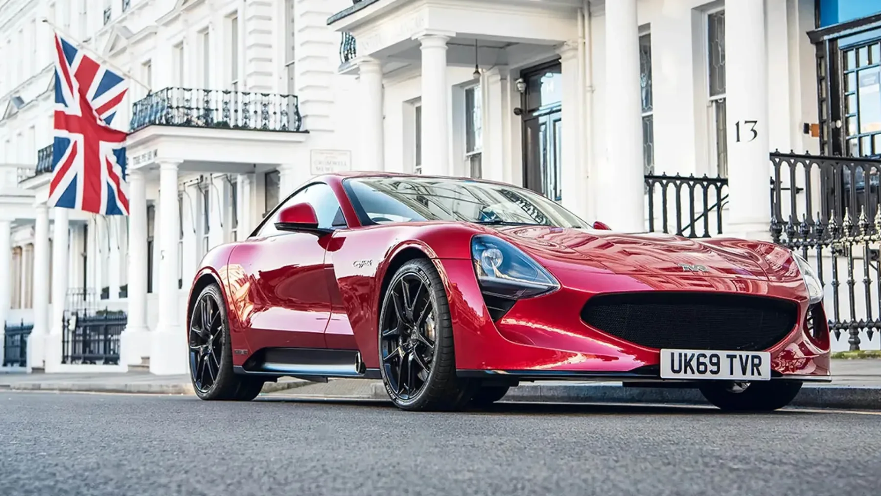 TVR Griffith: vrnitev britanske ikone z električnim obrtnim momentom