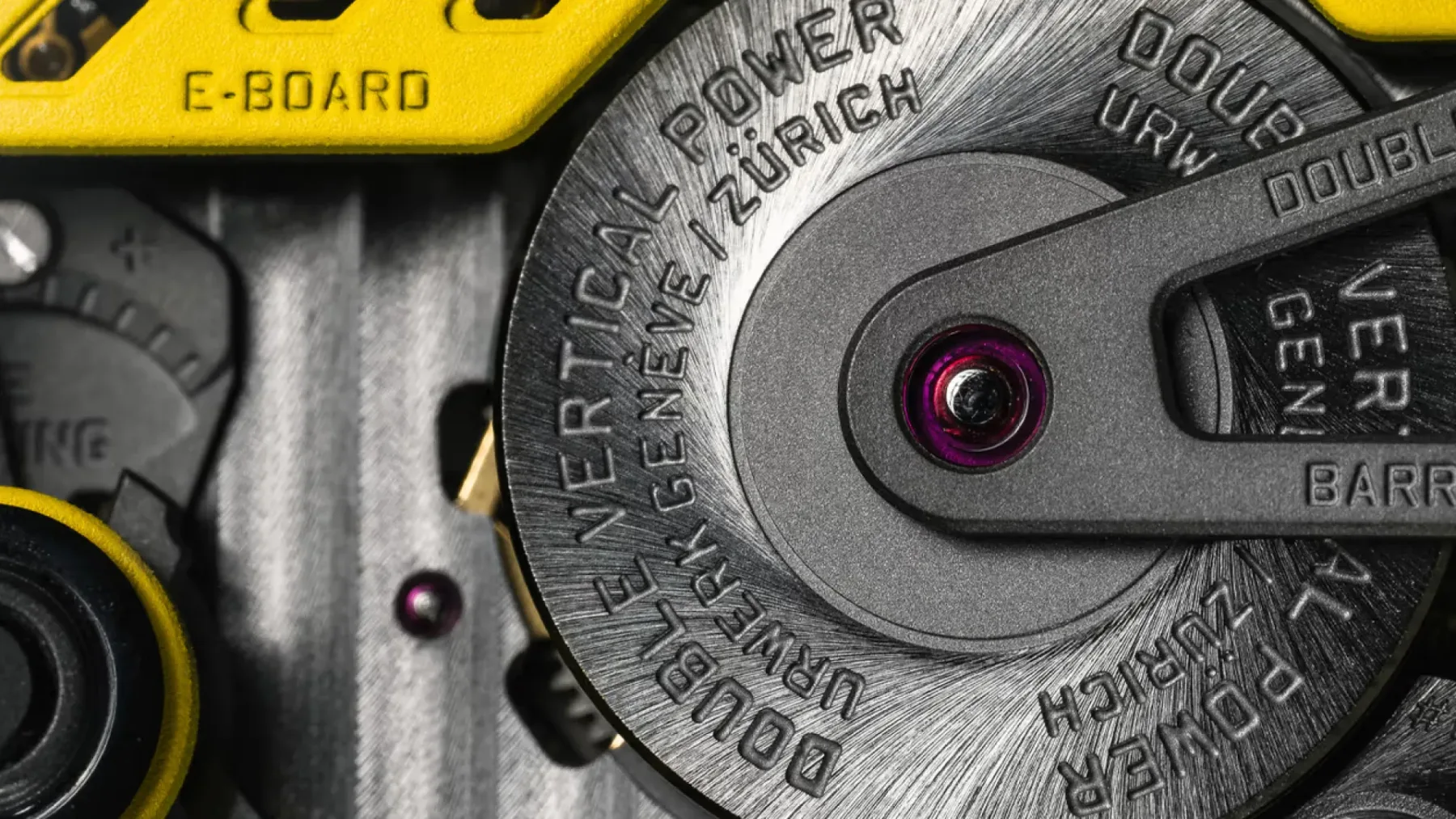 URWERK EMC SR-71: Popolnost v času in obliki