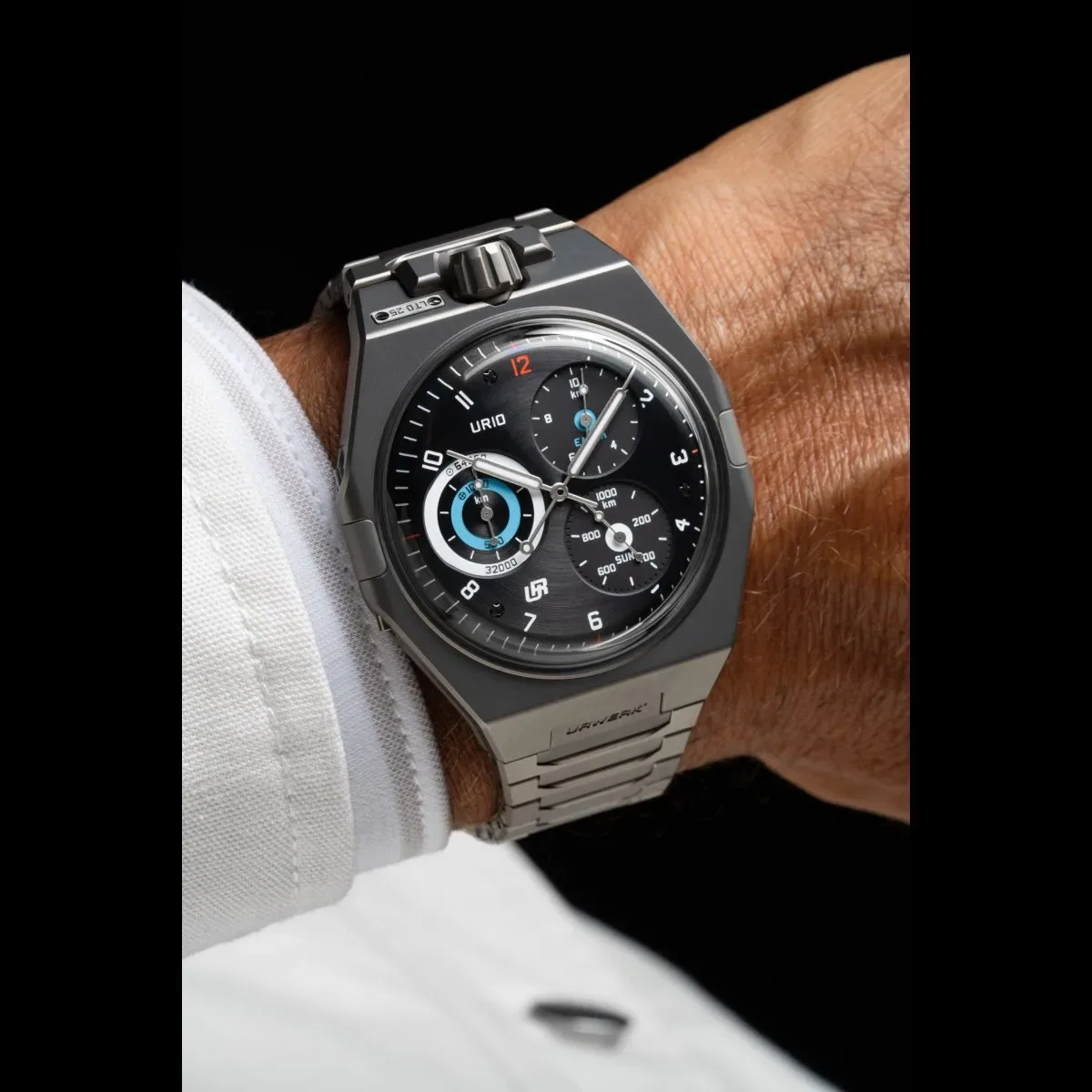 Urwerk UR-10 Spacemeter: ko “običajna” ura meri gibanje Zemlje skozi vesolje