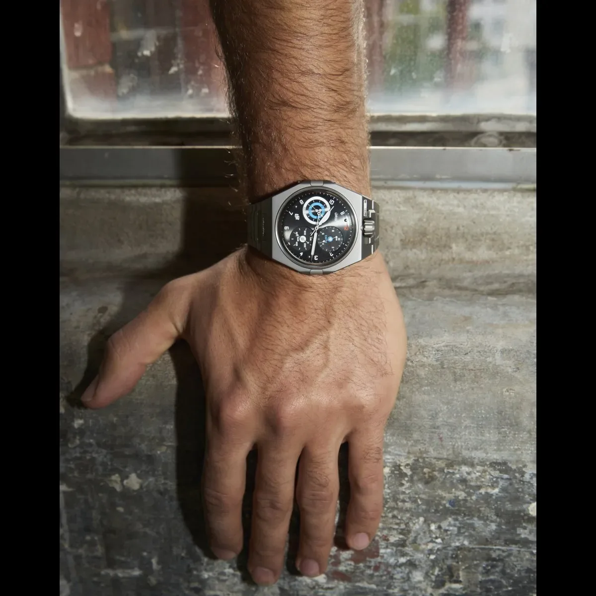 Urwerk UR-10 Spacemeter: ko “običajna” ura meri gibanje Zemlje skozi vesolje