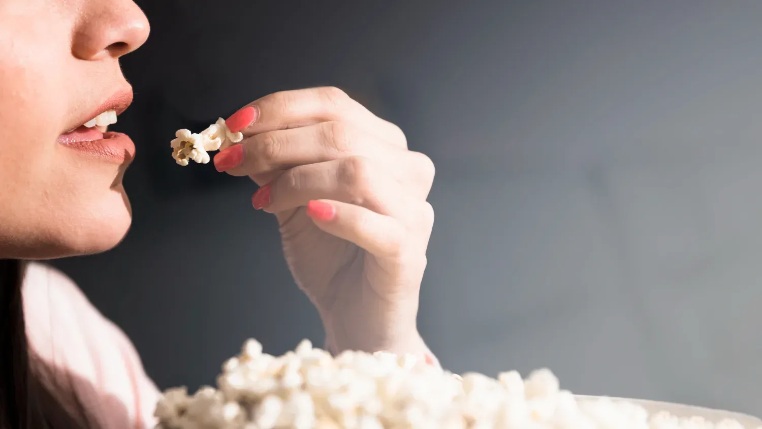 Ustavite prenajedanje! 7 živil, ki v telesu pritisnejo gumb za sitost