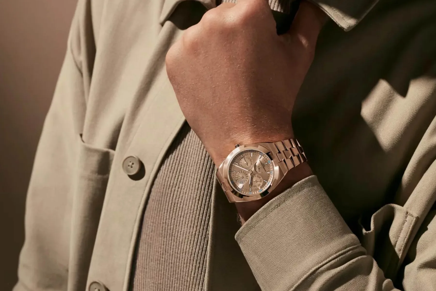 Vacheron Constantin Overseas Perpetual Calendar Ultra‑Thin: burgundy ali pink gold za 270‑letnico