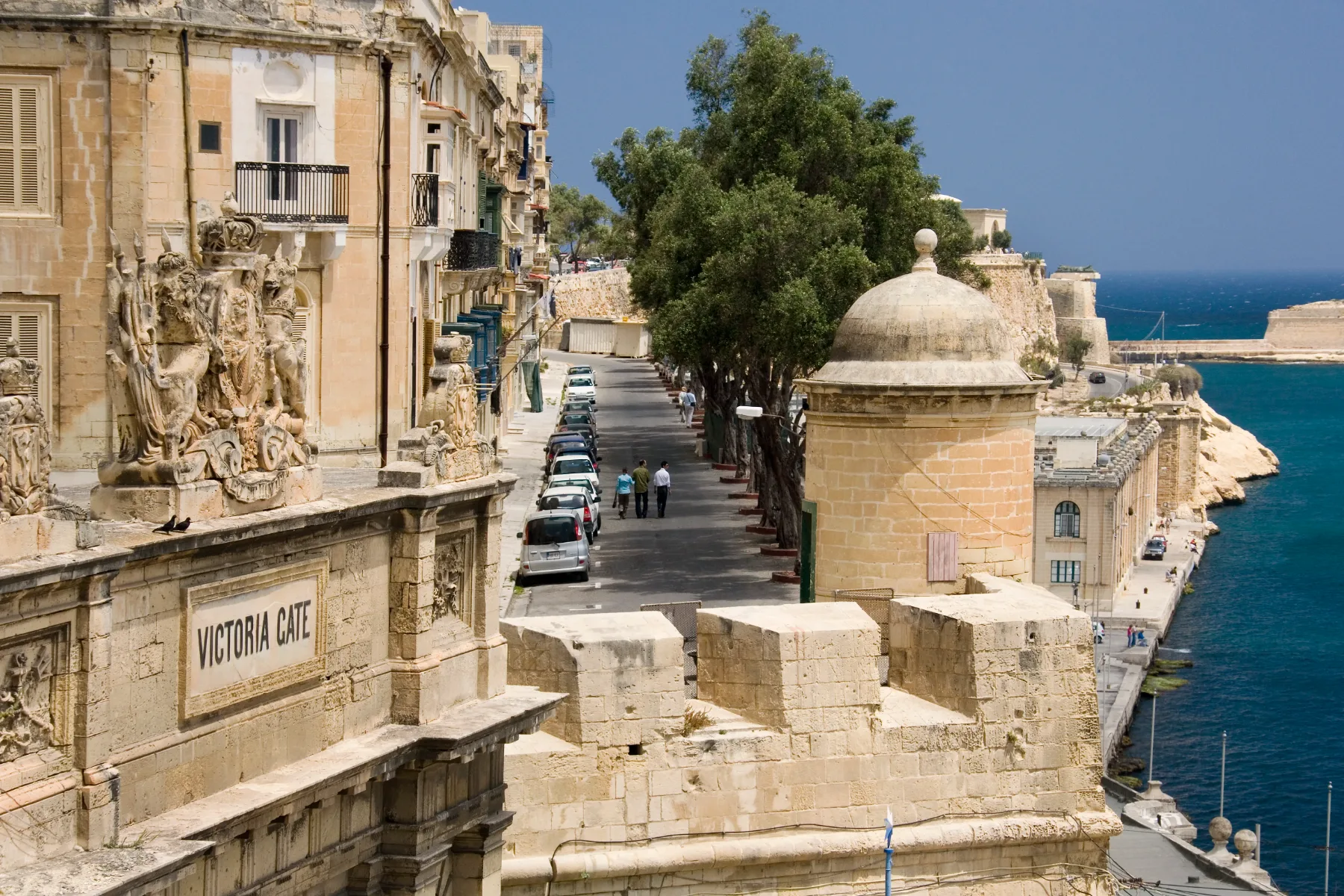 Valletta: Kako izgleda življenje v najboljšem mestu Evrope, kjer sonce sije skoraj vsak dan, najemnine pa segajo do neba?