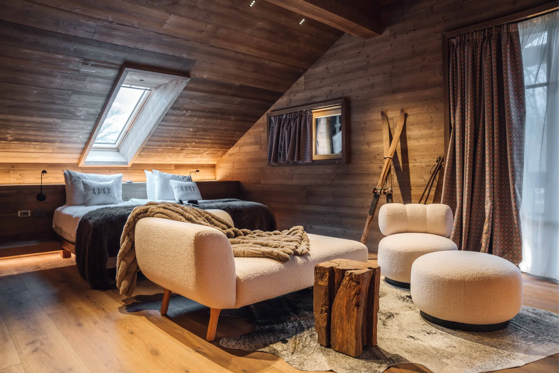 Vila Muhr: Čarobna vila ob Bohinjskem jezeru, ki navdušuje z eleganco in spokojnostjo