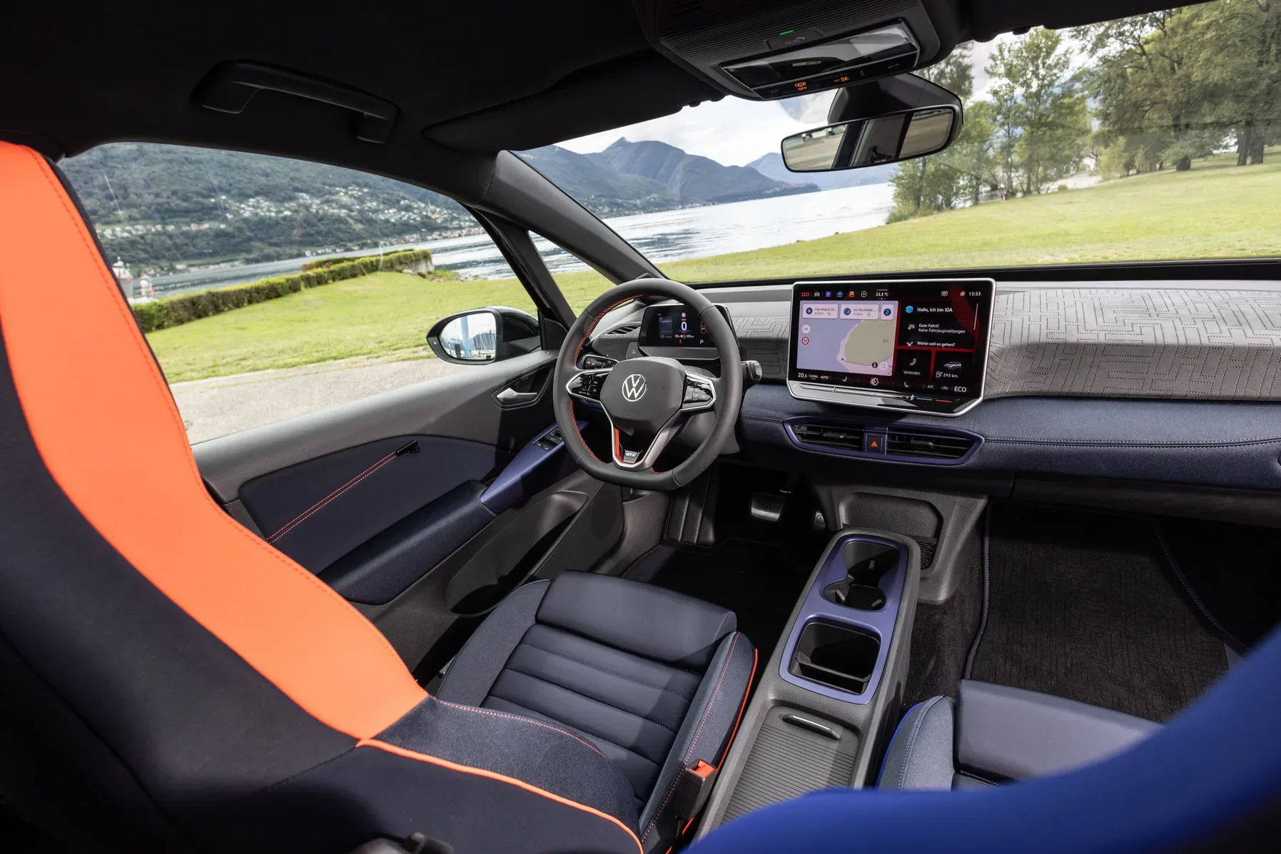 Volkswagen ID.3 GTX FIRE+ICE: Ognjeno-električni povratek v 90-ta