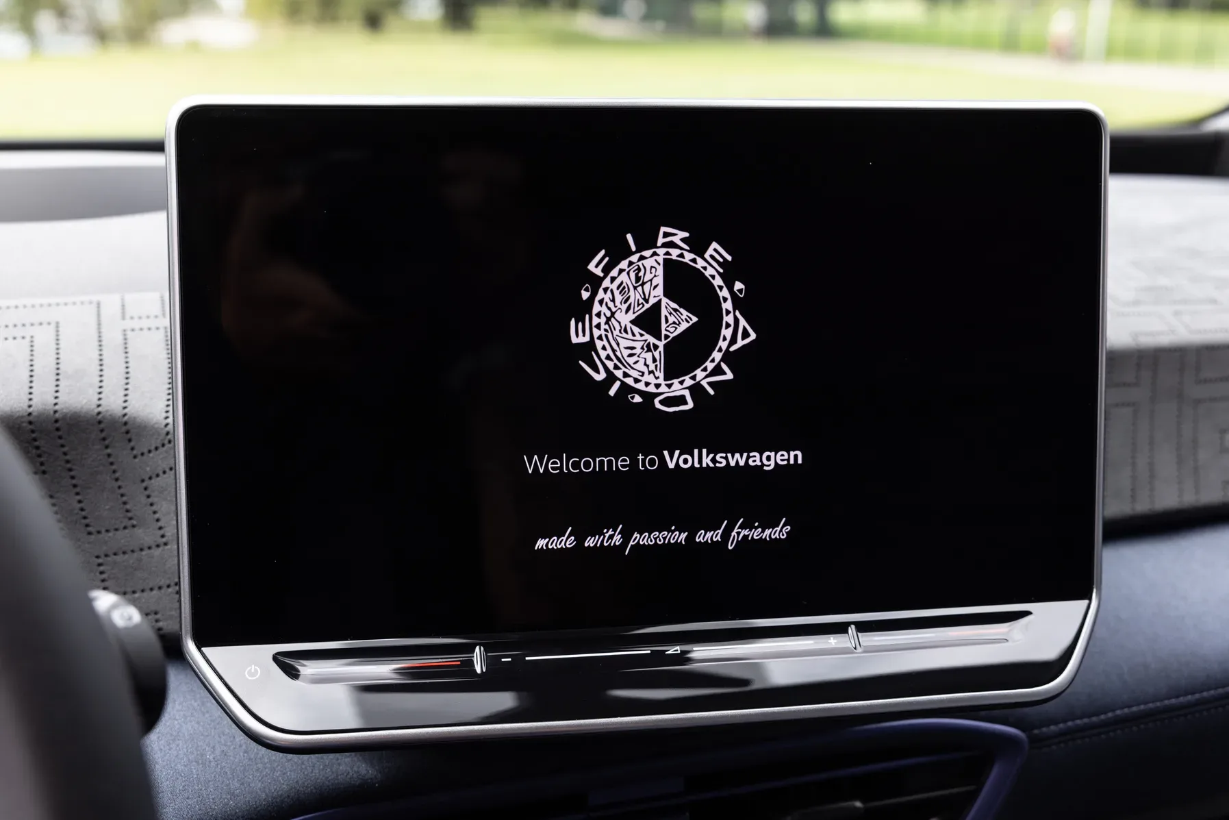 Volkswagen ID.3 GTX FIRE+ICE: Ognjeno-električni povratek v 90-ta
