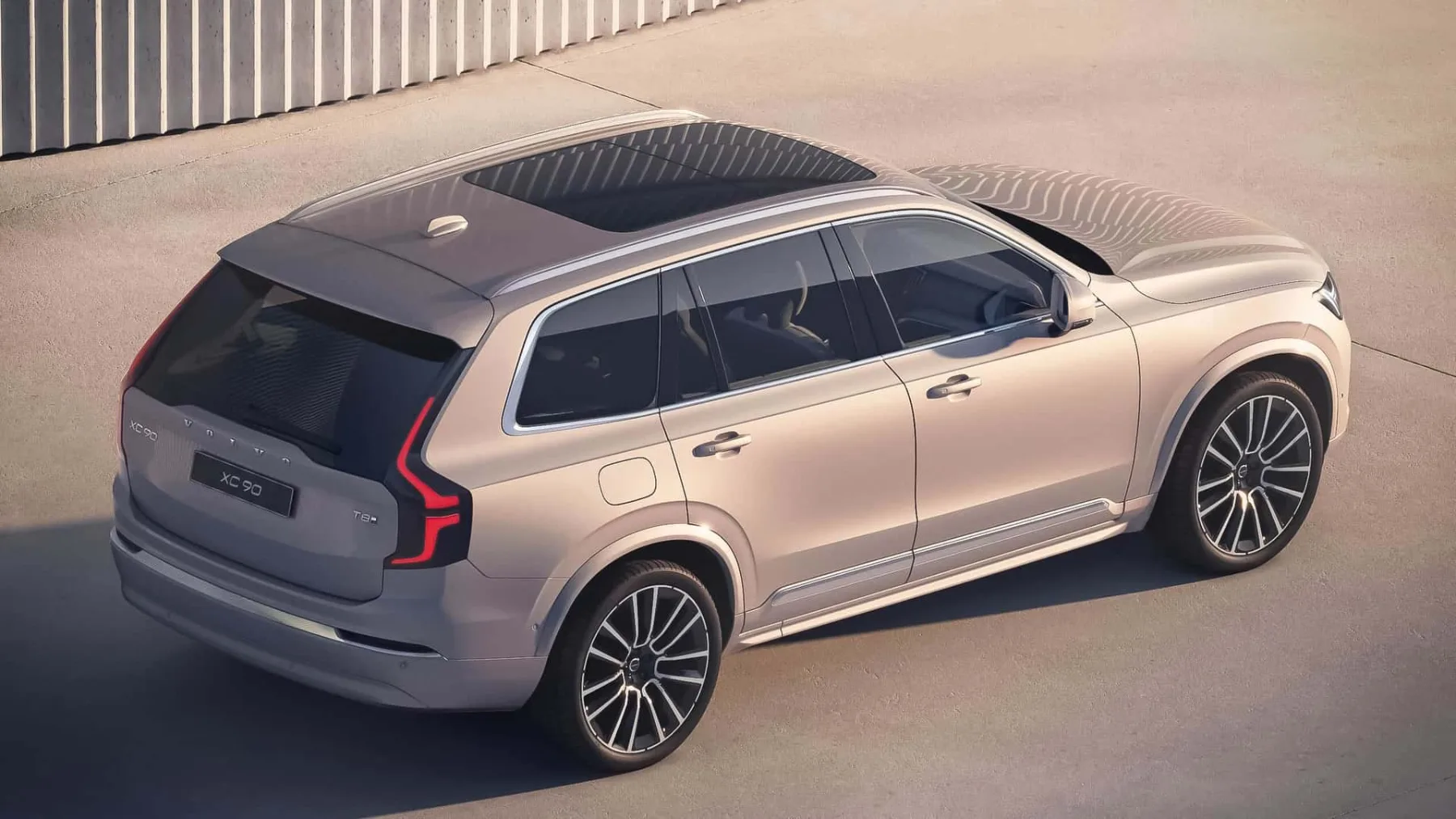 Volvo XC90 2025: tako dober, da je preživel vso konkurenco