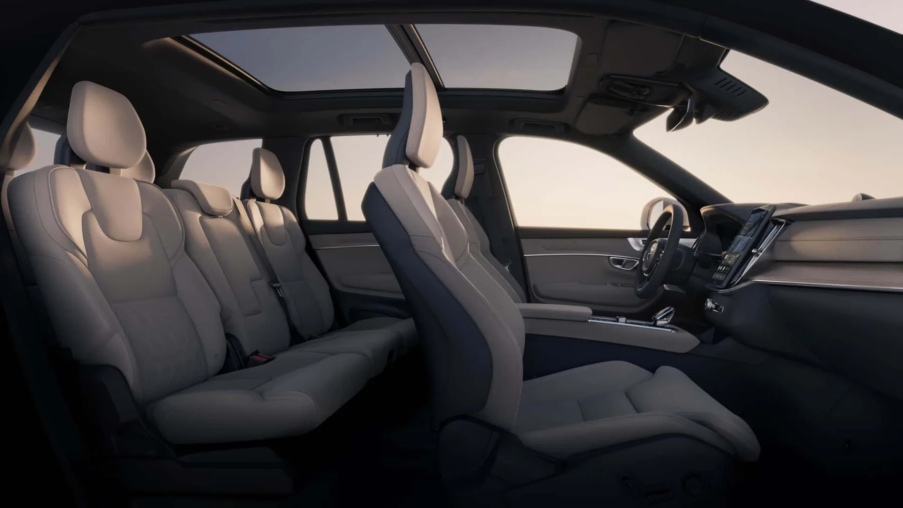 Volvo XC90 2025: tako dober, da je preživel vso konkurenco