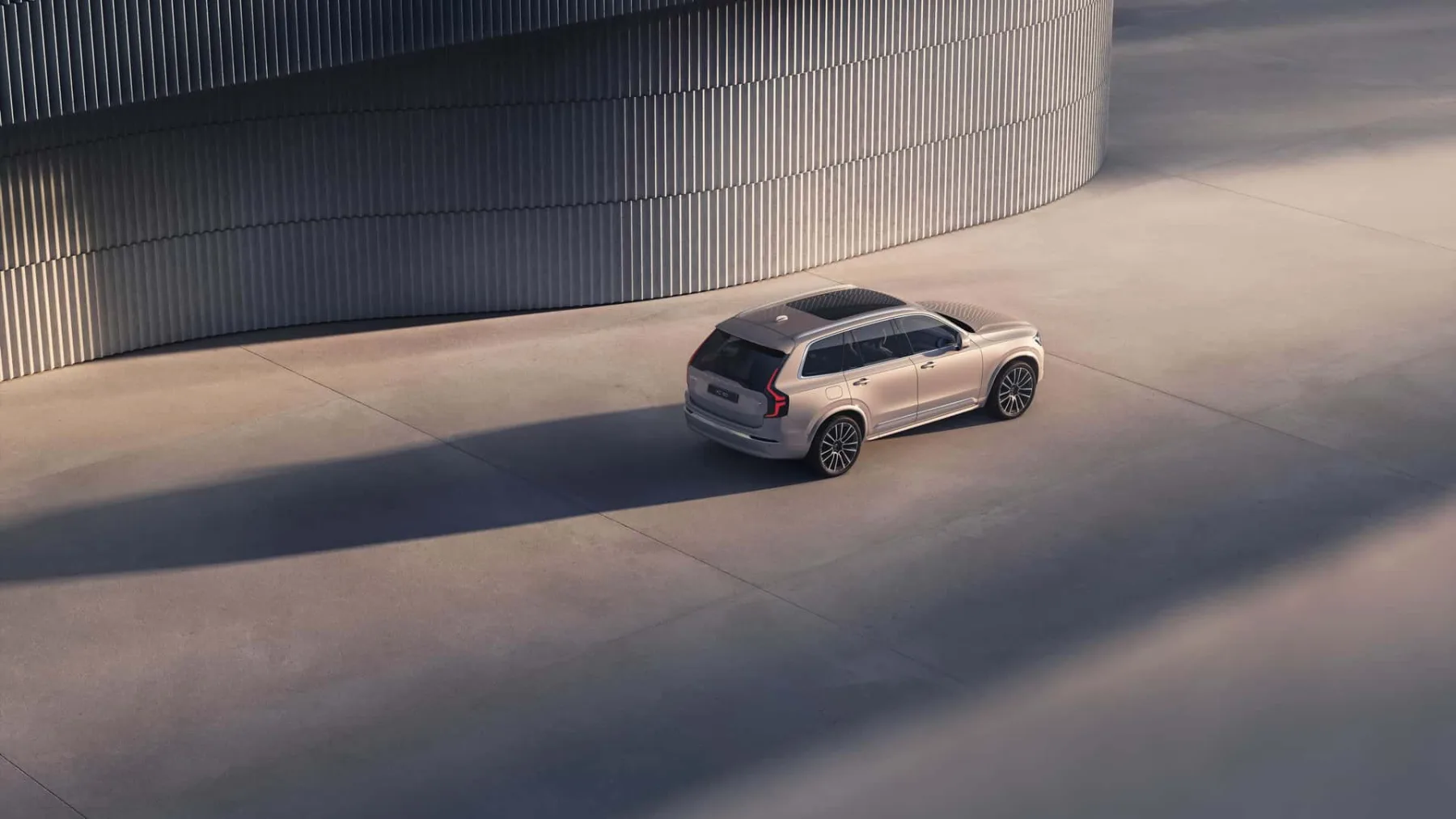 Volvo XC90 2025: tako dober, da je preživel vso konkurenco