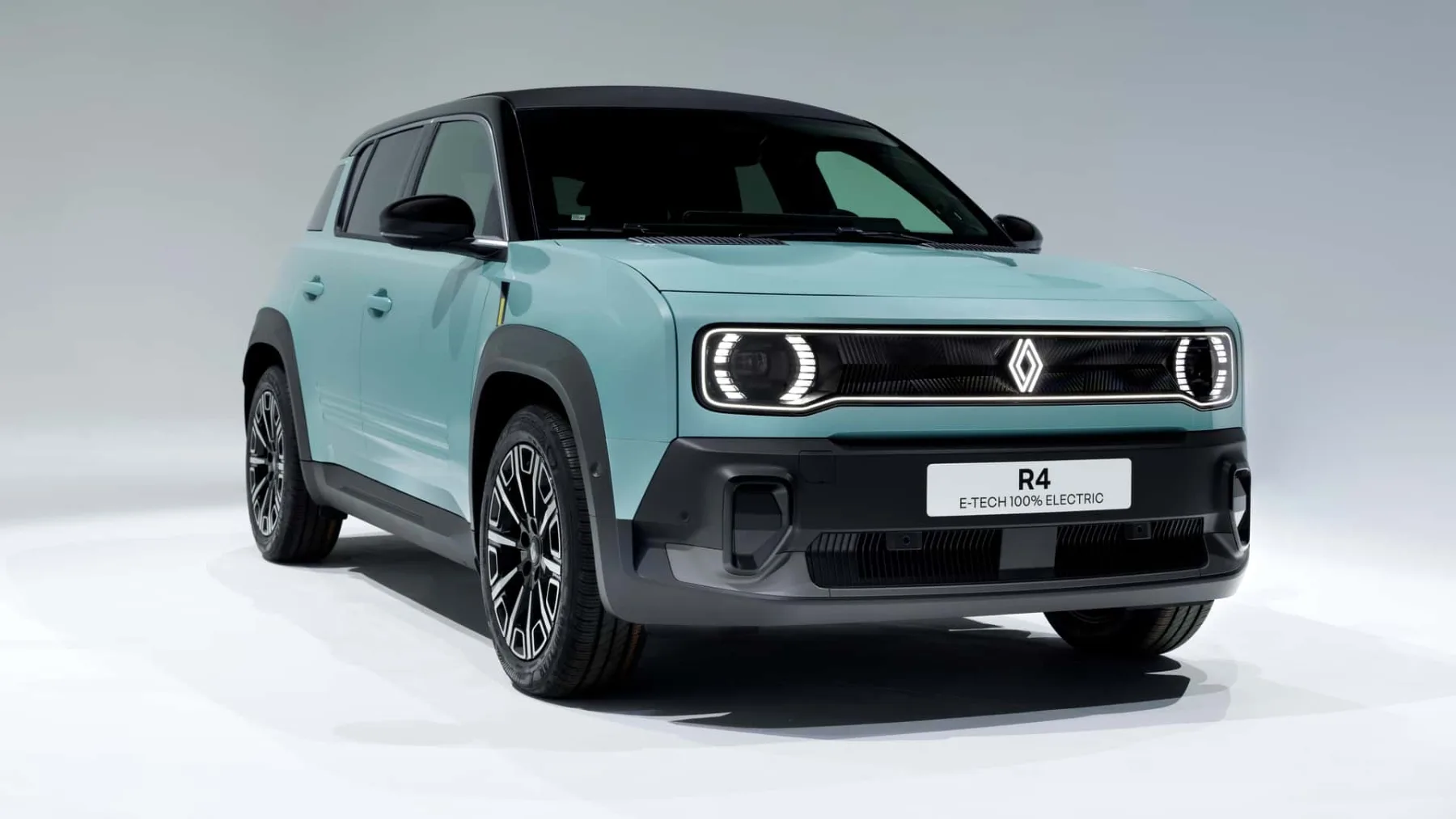 Vrnitev ikone: Novi Renault 4 E-Tech električni crossover, ki združuje preteklost in prihodnost