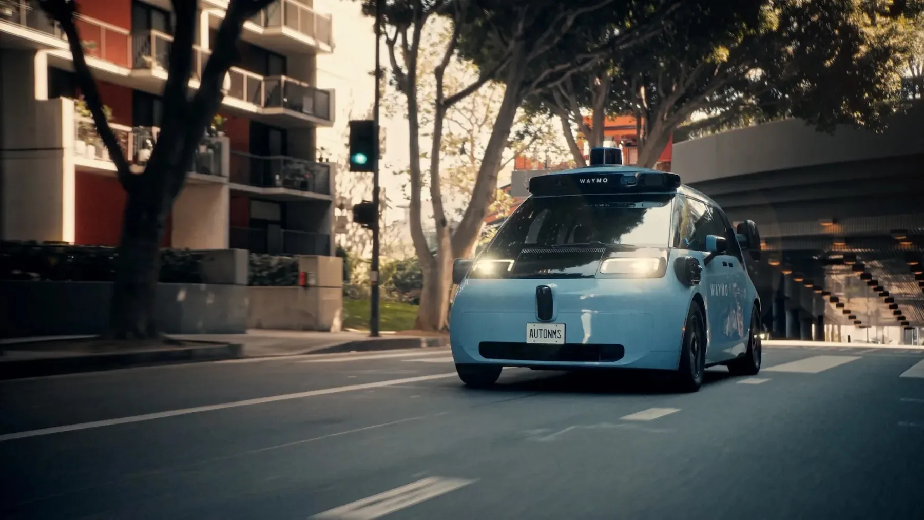 Waymo Ojai: Kitajski enoprostorec, ki je izrinil prestižnega Jaguarja in ponuja prihodnost brez voznika