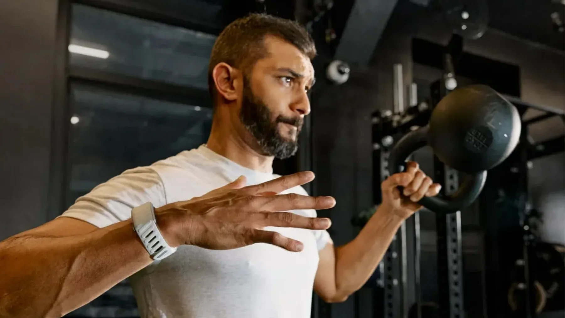 Whoop 5.0: Fitnes zapestnica prihodnosti, ki si jo lahko privoščiš … če plačaš več