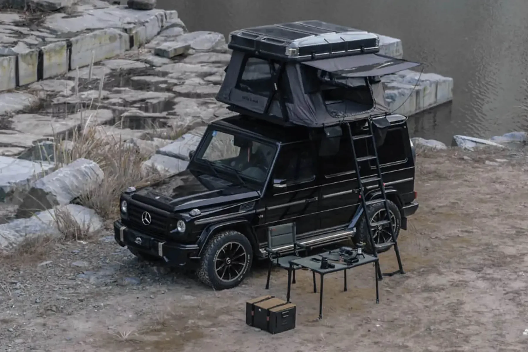 Wild Land Sky Rover: Revolucionarni strešni šotor za avanture pod zvezdami – hitra postavitev in panoramski razgledi za 2025