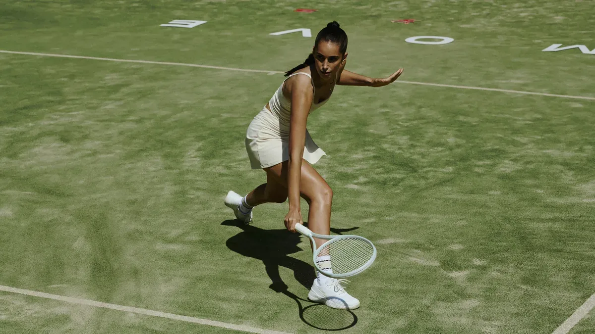 Wimbledon v vaši omari: H&M s to kolekcijo prinaša ultimativni teniški šik
