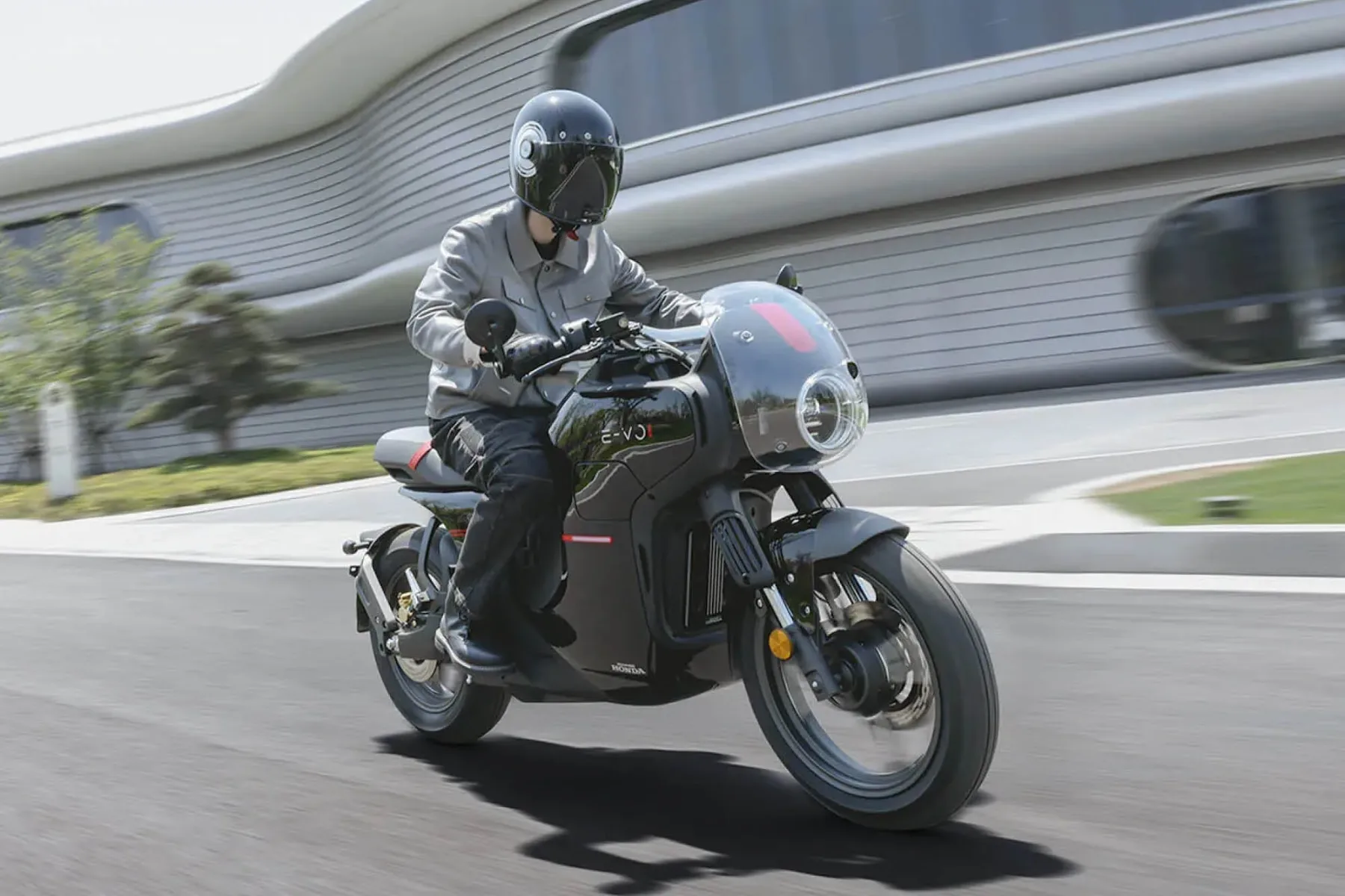 Wuyang-Honda E-Vo: Električni café-racer, ki si ga želimo, a ga (še) ne smemo imeti