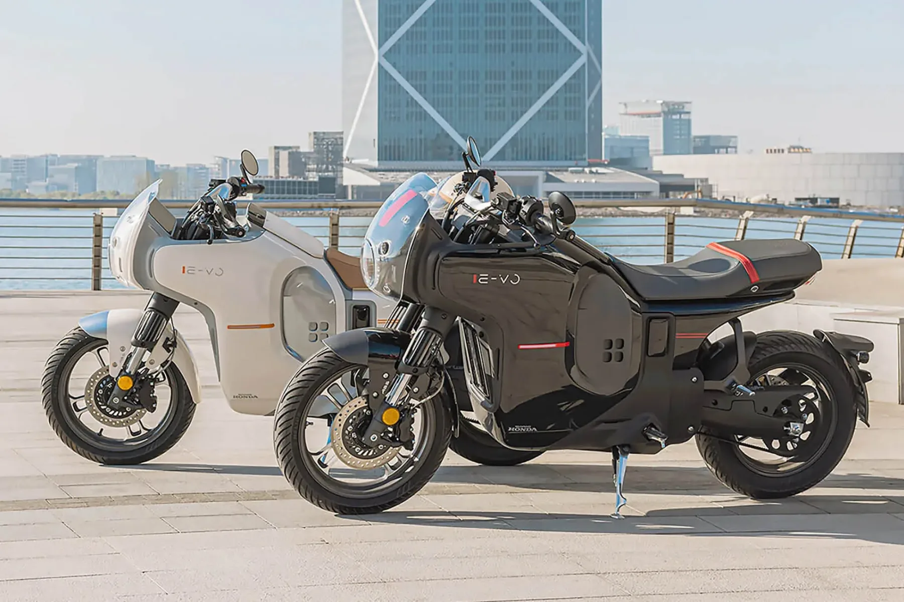 Wuyang-Honda E-Vo: Električni café-racer, ki si ga želimo, a ga (še) ne smemo imeti