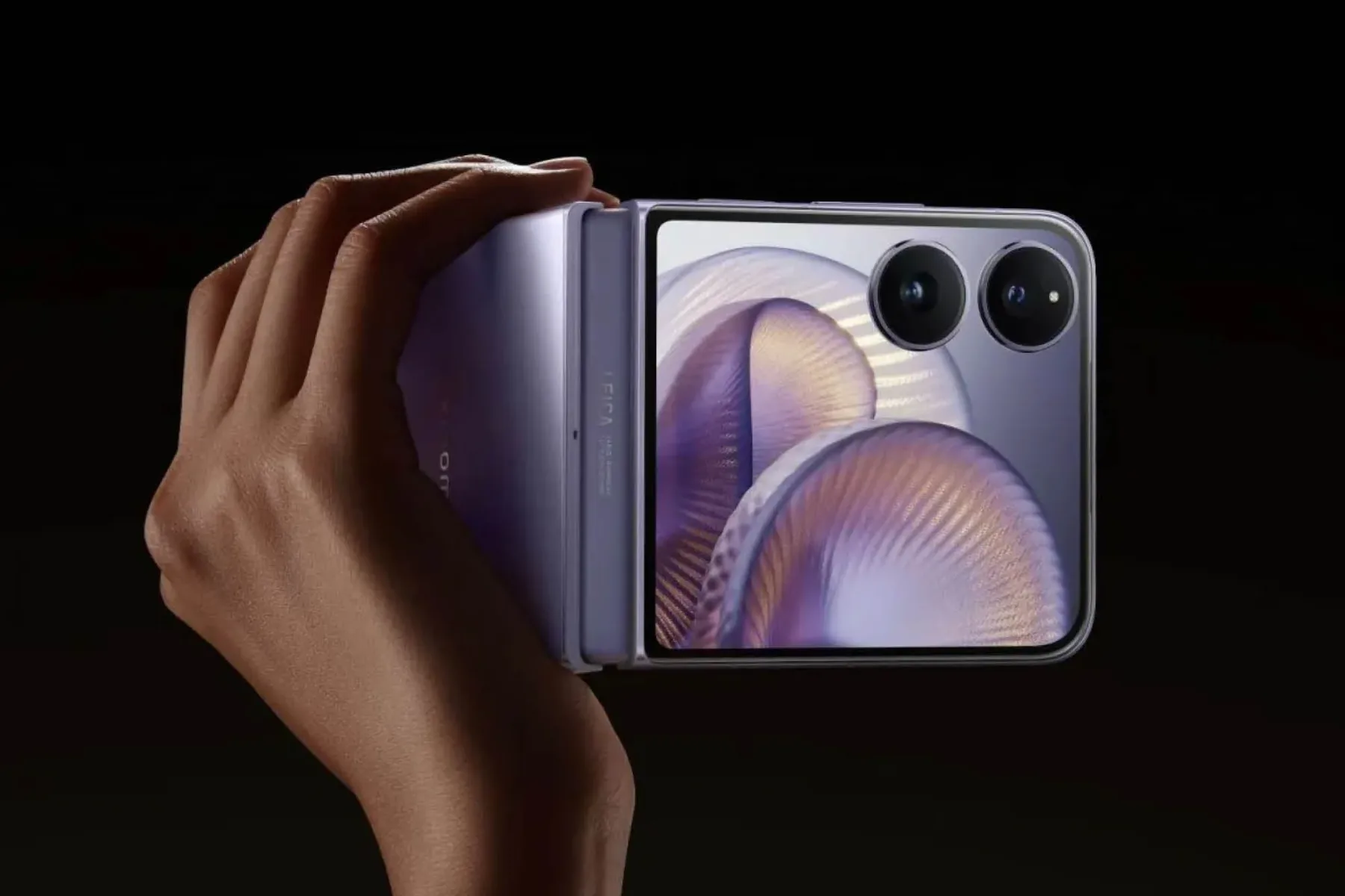 Xiaomi MIX Flip 2: eleganten pregib, ki ne pušča prostora niti prahu niti konkurenci