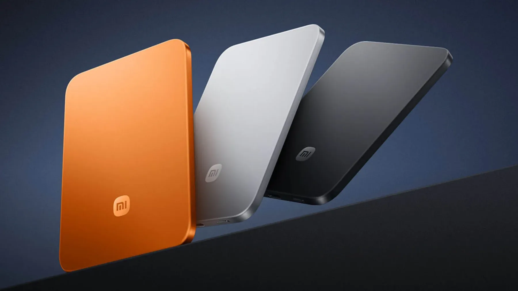 Xiaomi UltraThin Magnetic Power Bank 5000: Baterija, ki je tanjša od vašega potrpljenja