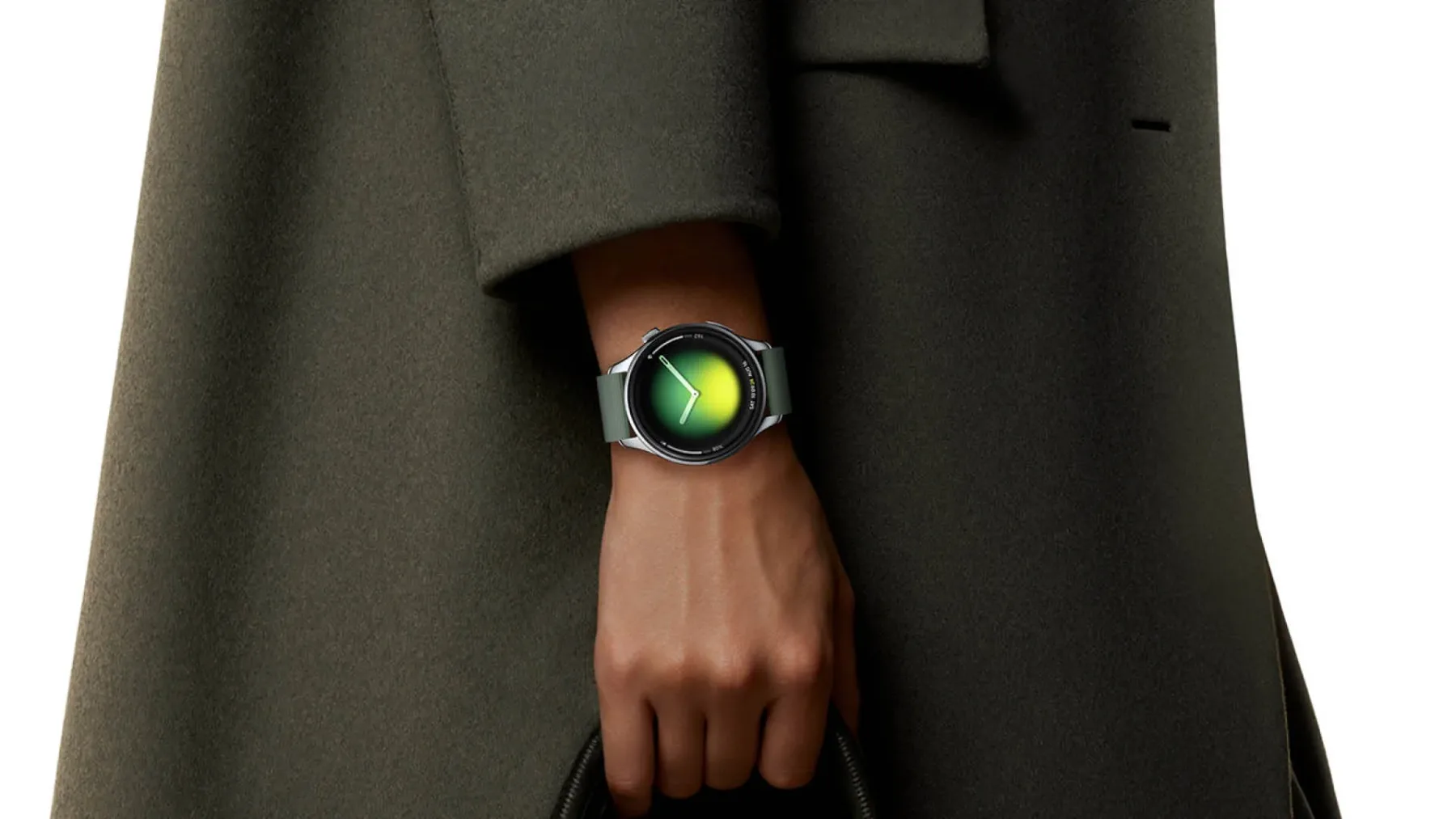 Xiaomi Watch 5: Pametna ura, ki končno ne izgleda kot plastičen gadget