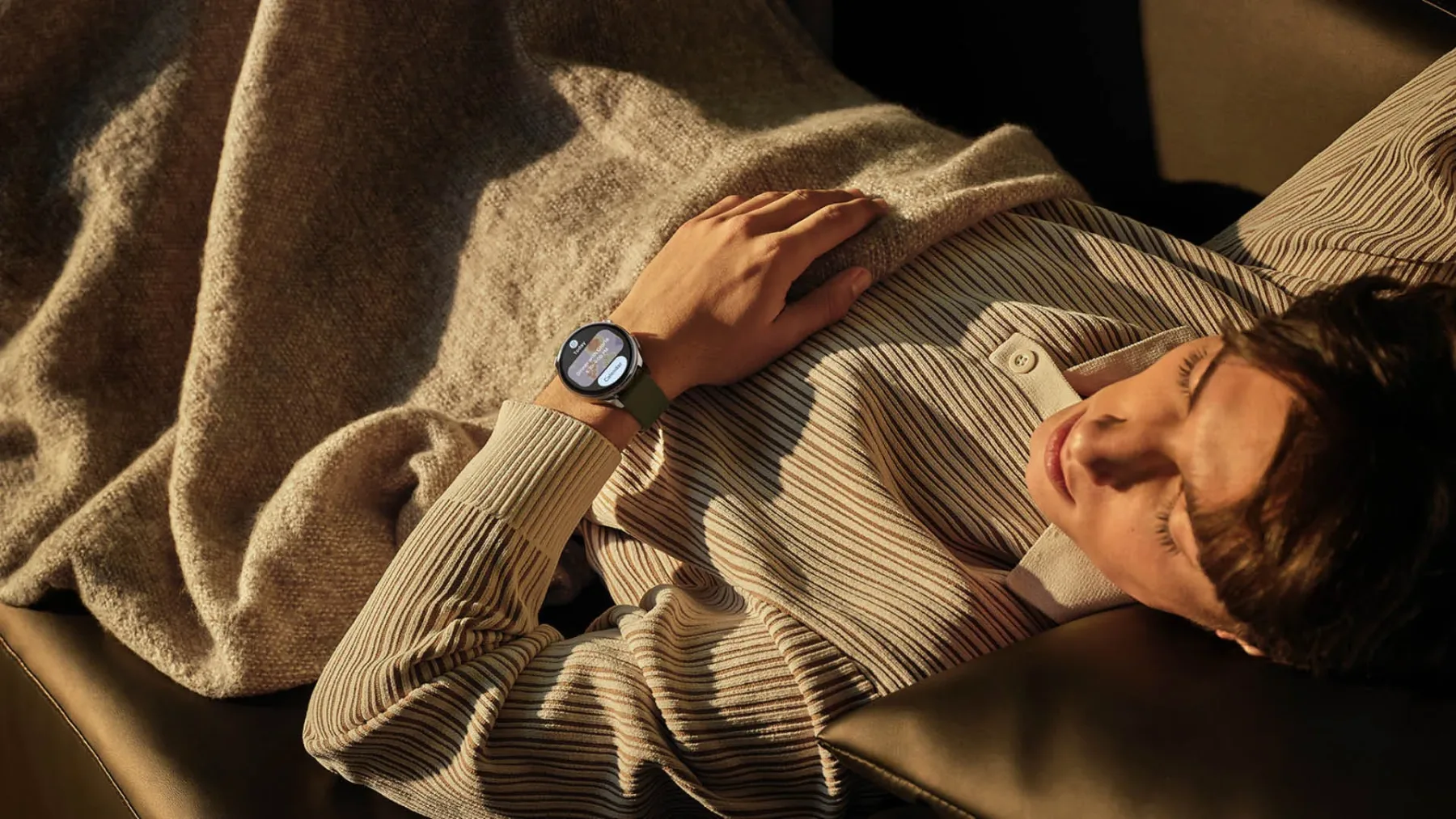 Xiaomi Watch 5: Pametna ura, ki končno ne izgleda kot plastičen gadget