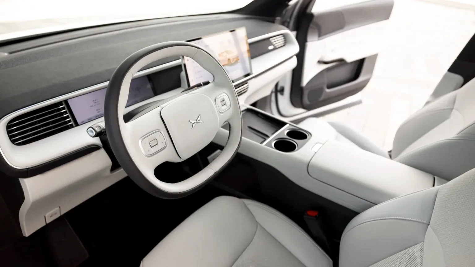 XPENG G6: kitajski najresnejši pretendent za krono med električnimi SUV