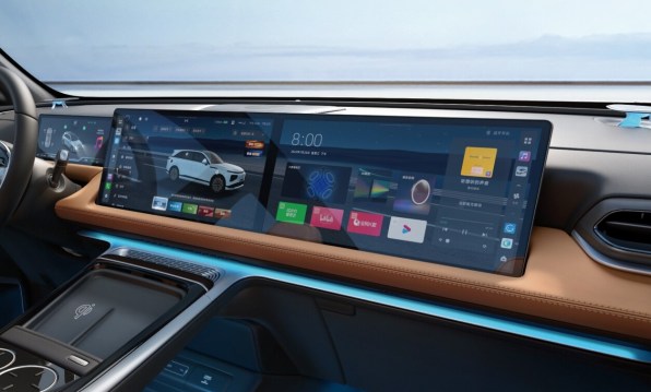 XPeng G9: izzivalec za krono najboljšega električnega SUVa