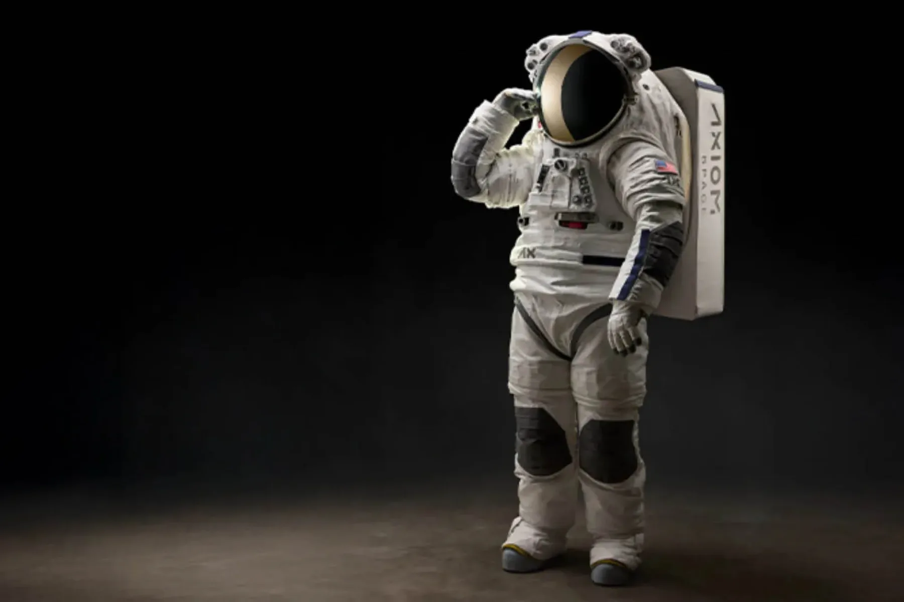 Zakaj imajo astronauti zlati vizir? Oakley 24K zlati vizir za misijo Artemis III
