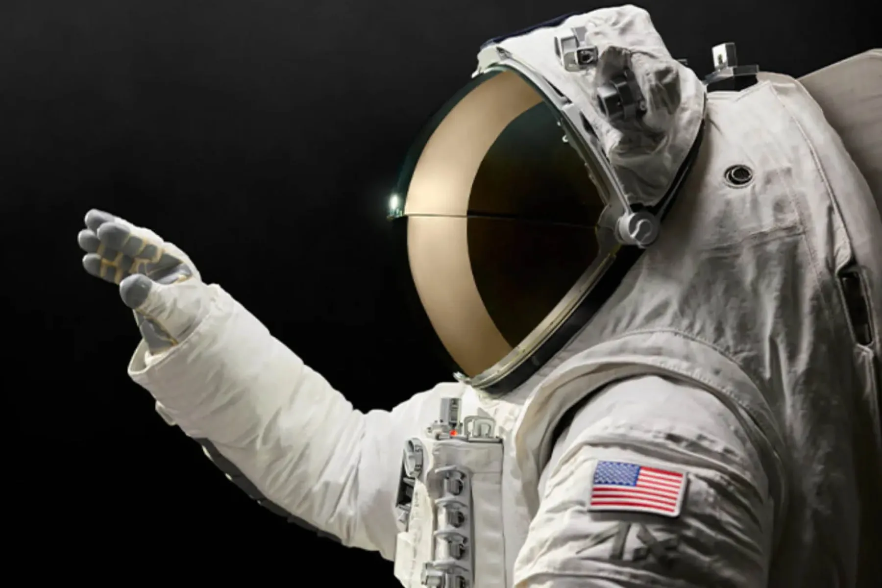 Zakaj imajo astronauti zlati vizir? Oakley 24K zlati vizir za misijo Artemis III