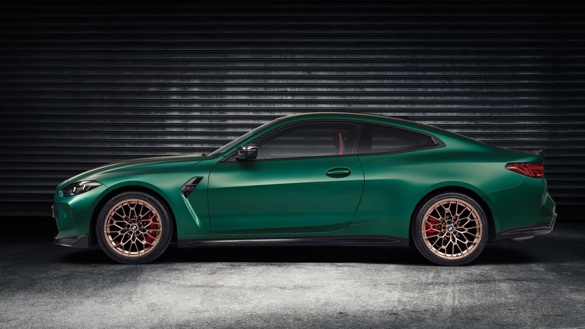 Zakaj je BMW M4 CS 2025 najboljša investicija za ljubitelje hitrih avtomobilov?
