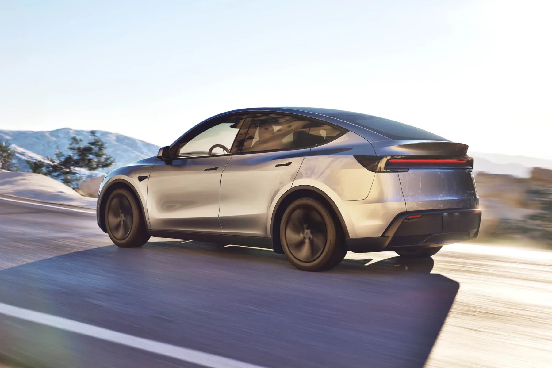 Zakaj je Tesla Model Y (RWD) trenutno najboljši nakup med električnimi vozili in zakaj osnovni Model Y ni “kompromis”, ampak ravnotežje