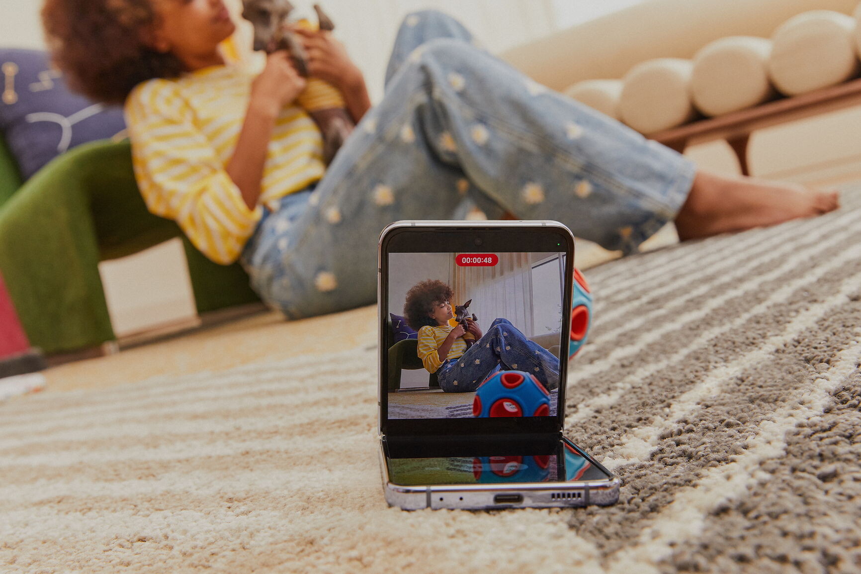 Zakaj sta Samsung Galaxy Z Flip4 in Galaxy Z Fold4 navdušila ustvarjalce vsebin?