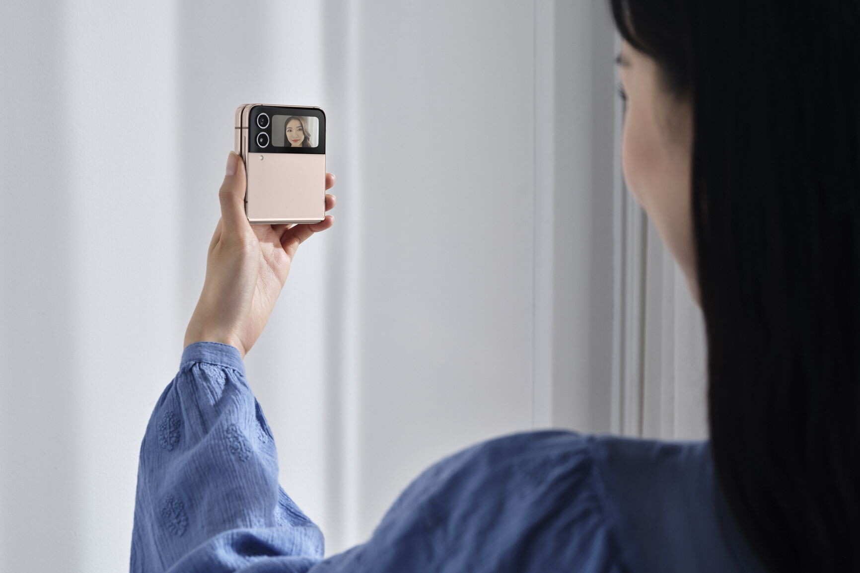 Zakaj sta Samsung Galaxy Z Flip4 in Galaxy Z Fold4 navdušila ustvarjalce vsebin?