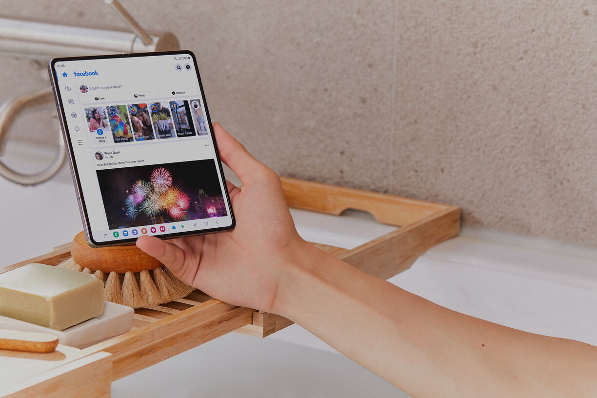 Zakaj sta Samsung Galaxy Z Flip4 in Galaxy Z Fold4 navdušila ustvarjalce vsebin?