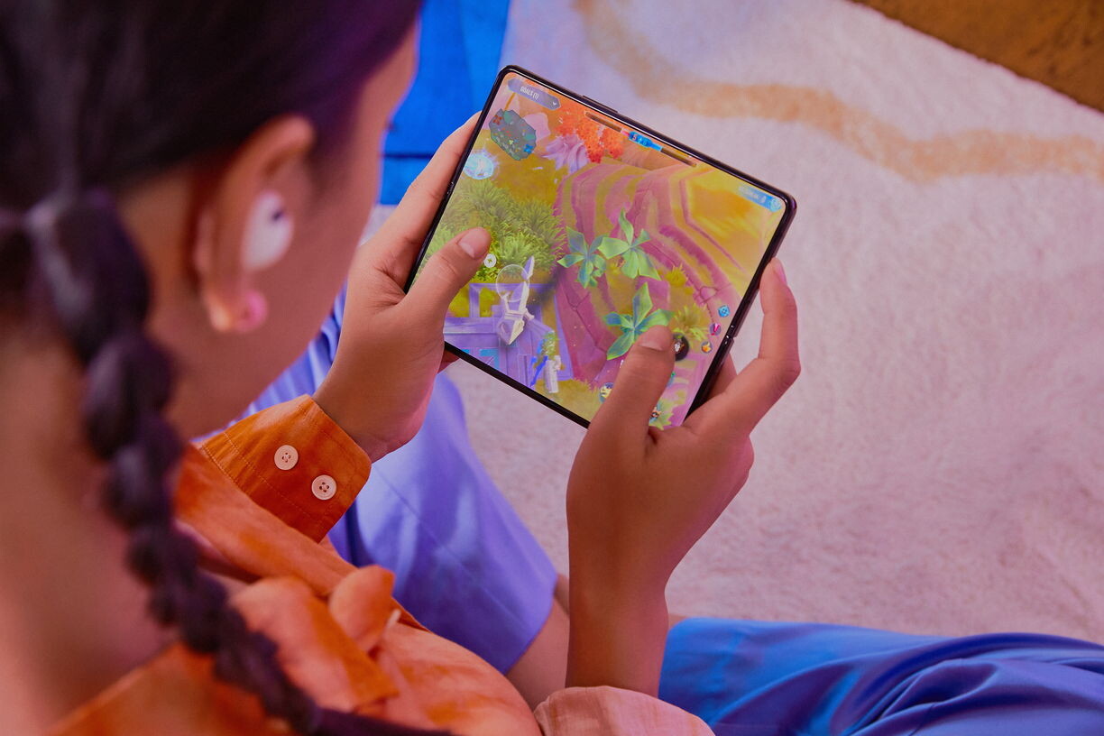Zakaj sta Samsung Galaxy Z Flip4 in Galaxy Z Fold4 navdušila ustvarjalce vsebin?