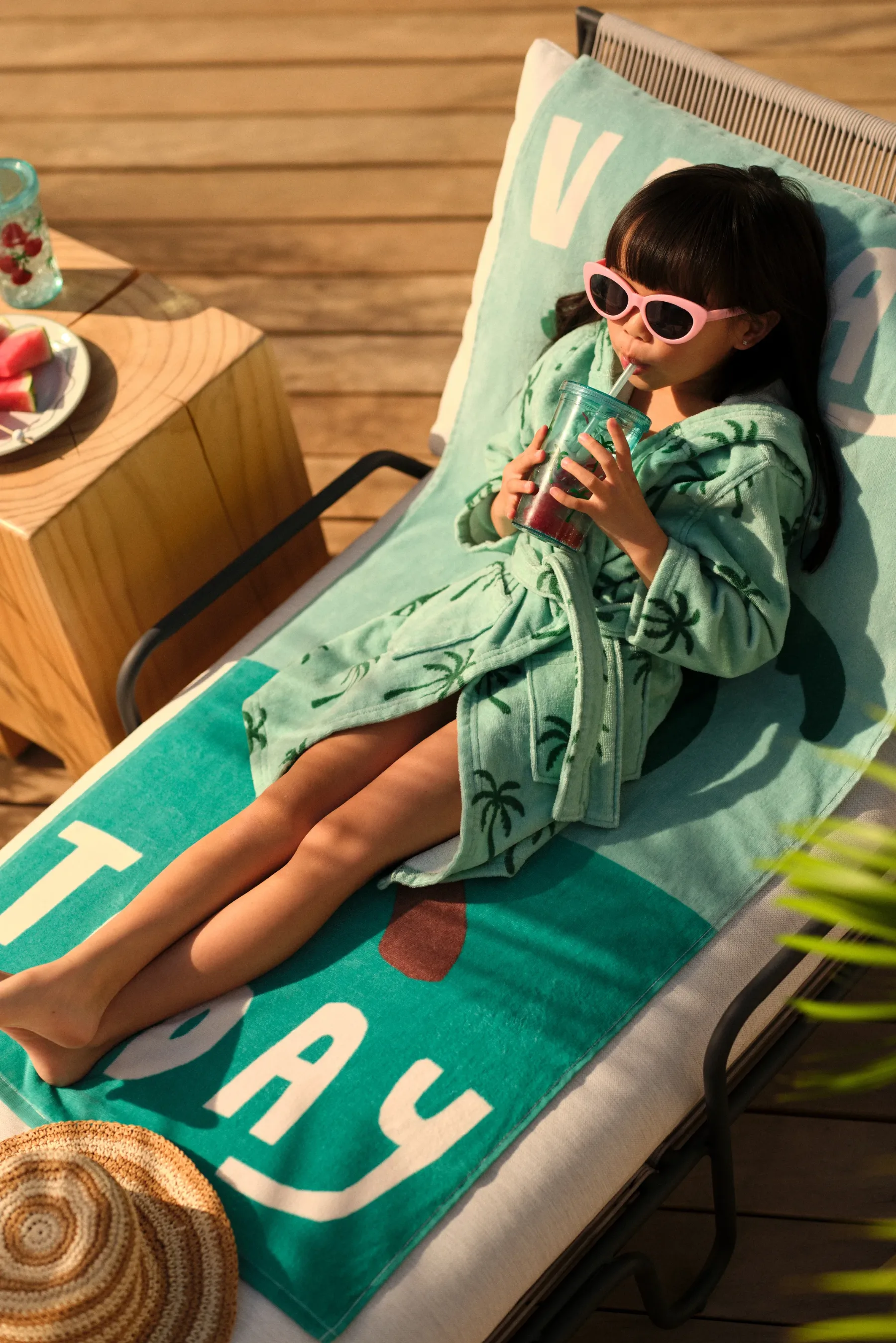 H&M HOME Summer 2025: Ustvarite si sanjski resort kar doma