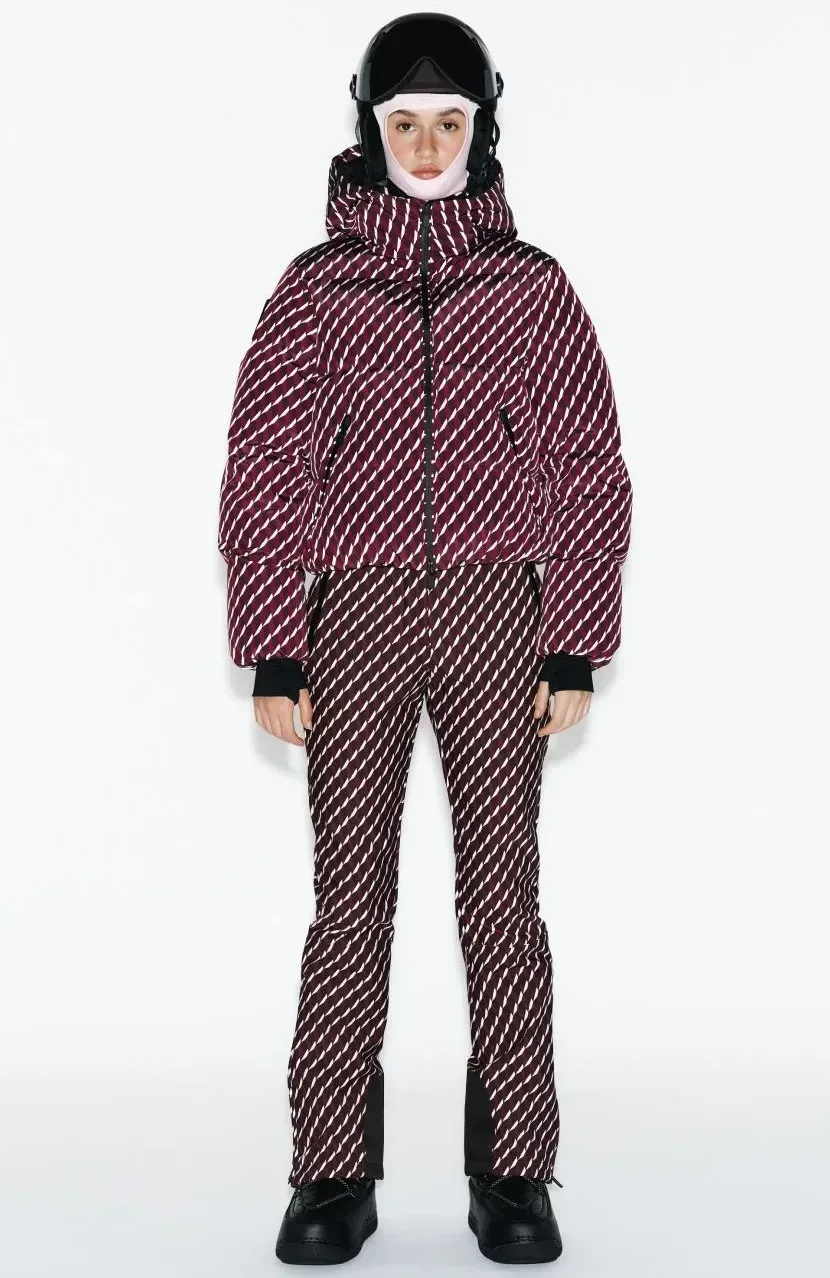 Zara Ski 2025: Smučarska kolekcija, ki združuje high fashion in high altitude
